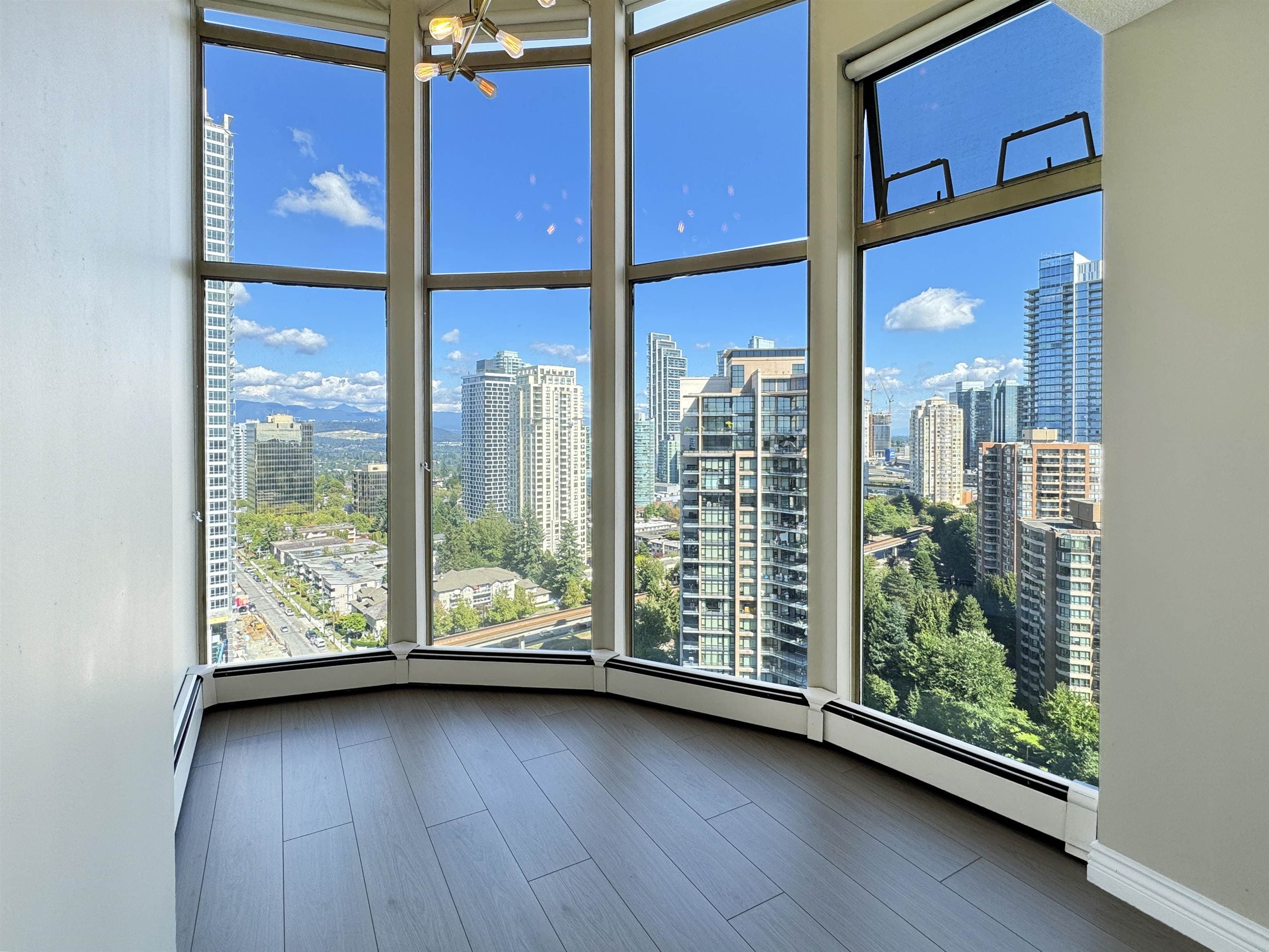2406 - 6188 Patterson Avenue, Burnaby, V5H 2N1 — photo 5