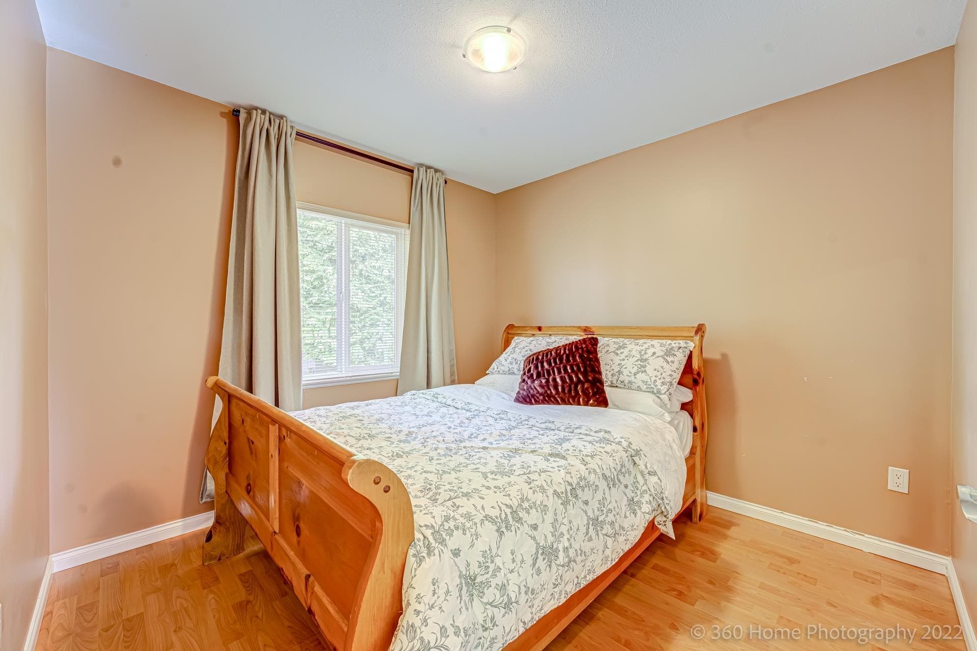 41 E 41st Avenue, Vancouver, V5W 1N4 — photo 3