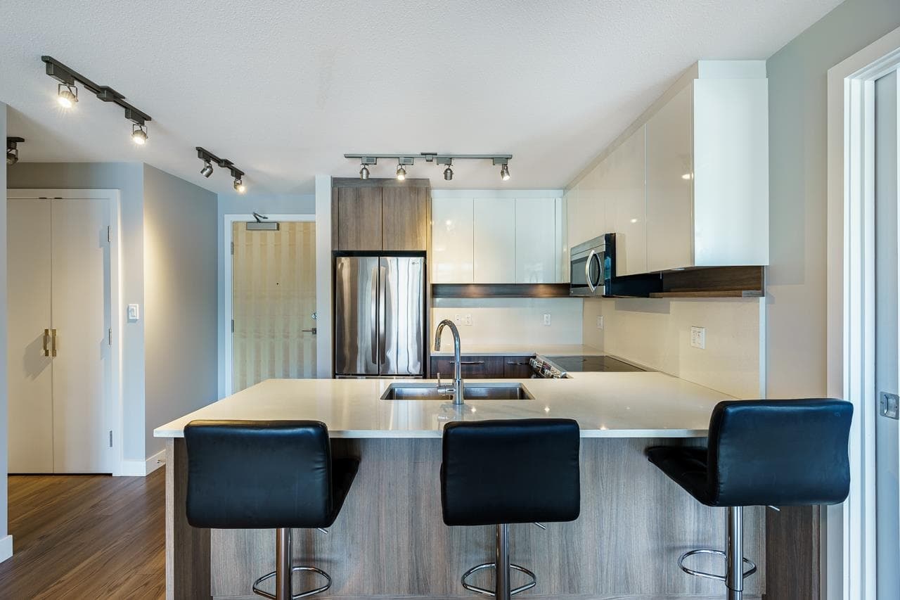 505 - 958 Ridgeway Avenue, Coquitlam, V3K 0C5 — photo 4