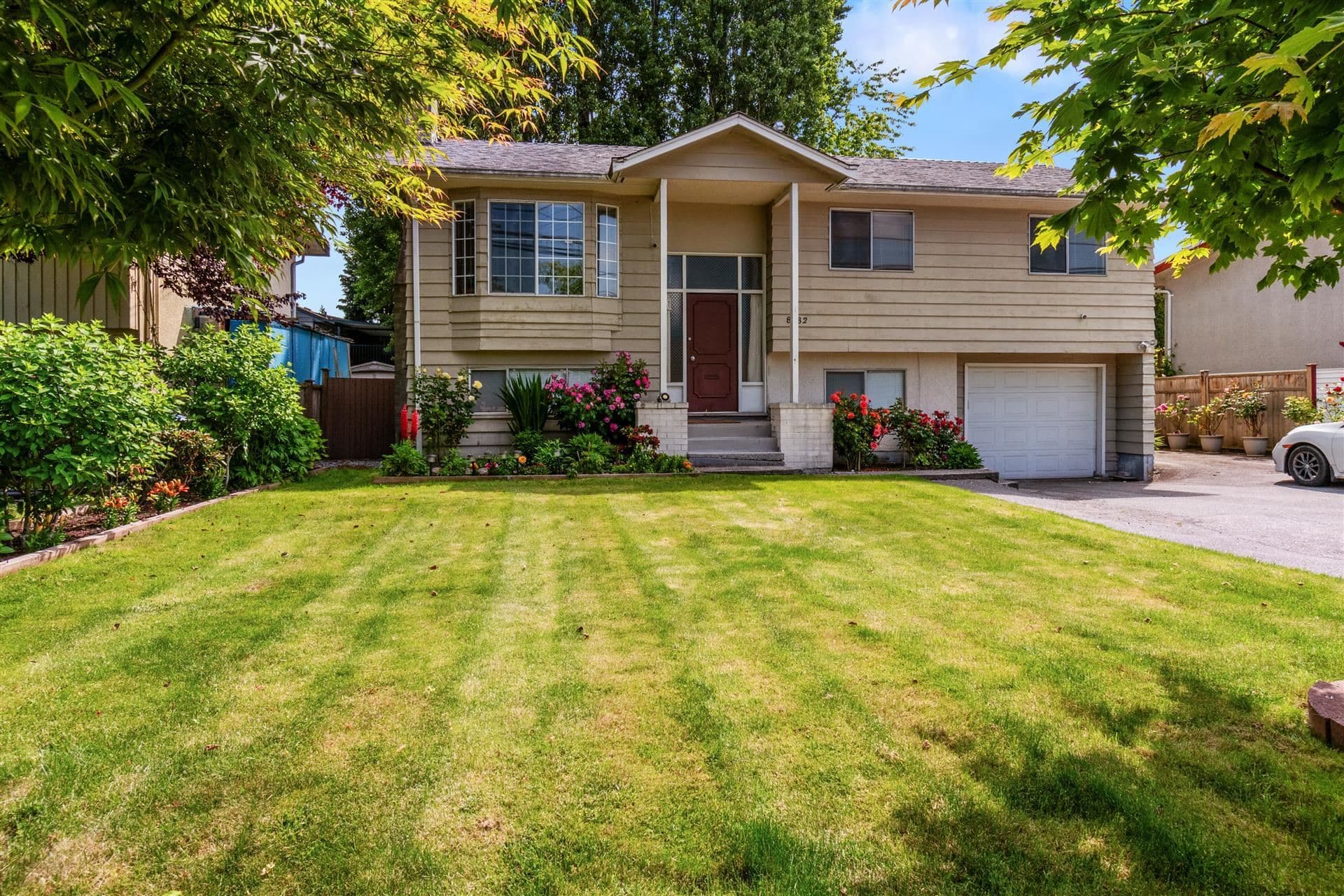8082 112 Street, Delta, V4C 4W3 — photo 1