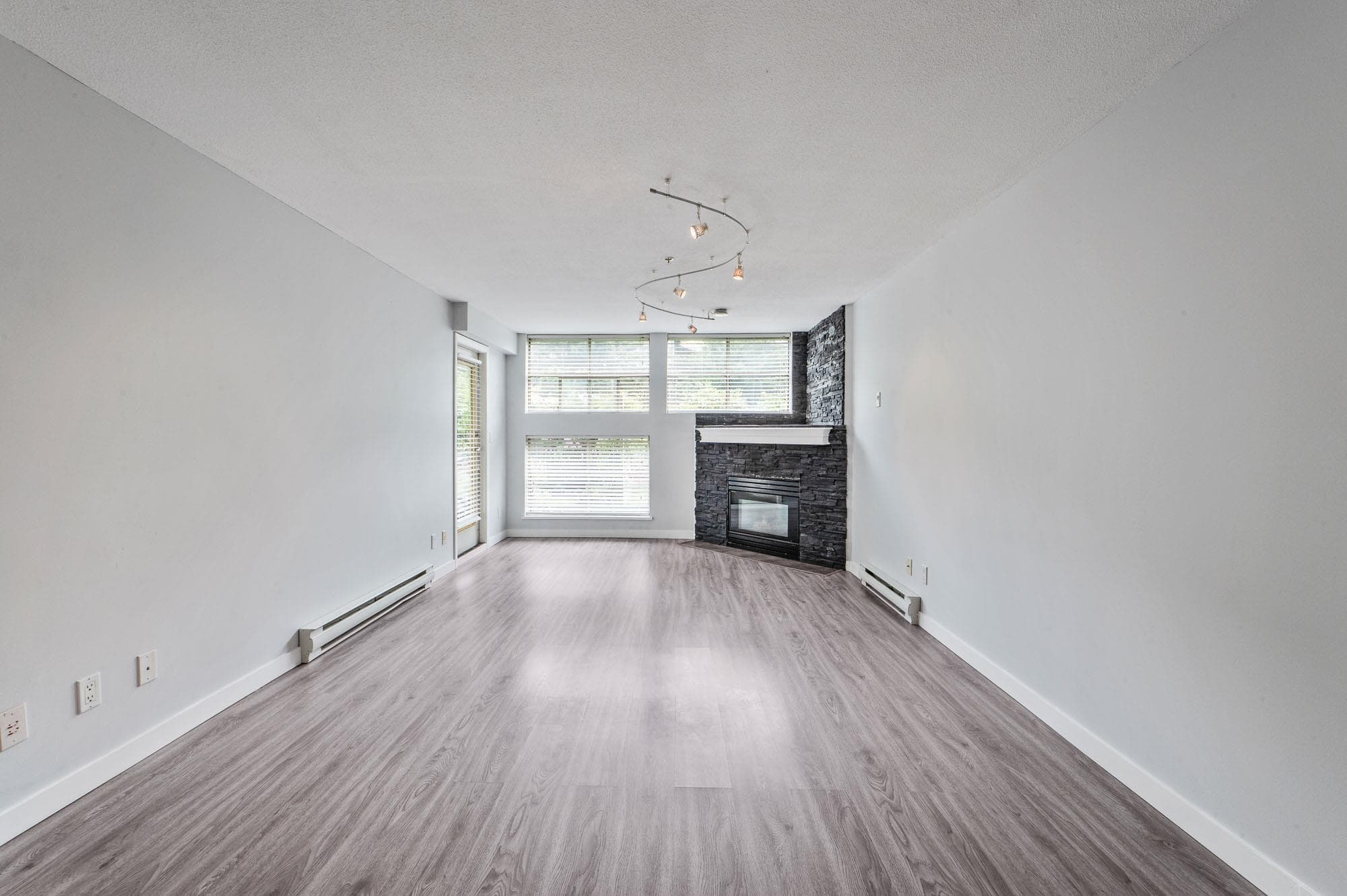 107 - 12025 207a Street, Maple Ridge, V2X 0R3 — photo 2