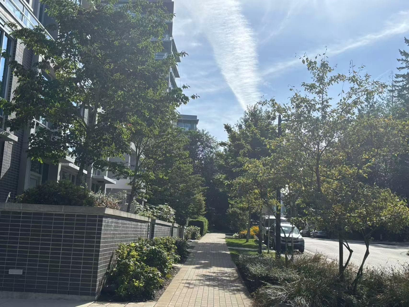 10x - 9080 University Crescent, Burnaby, V5A 0B7 — photo 2