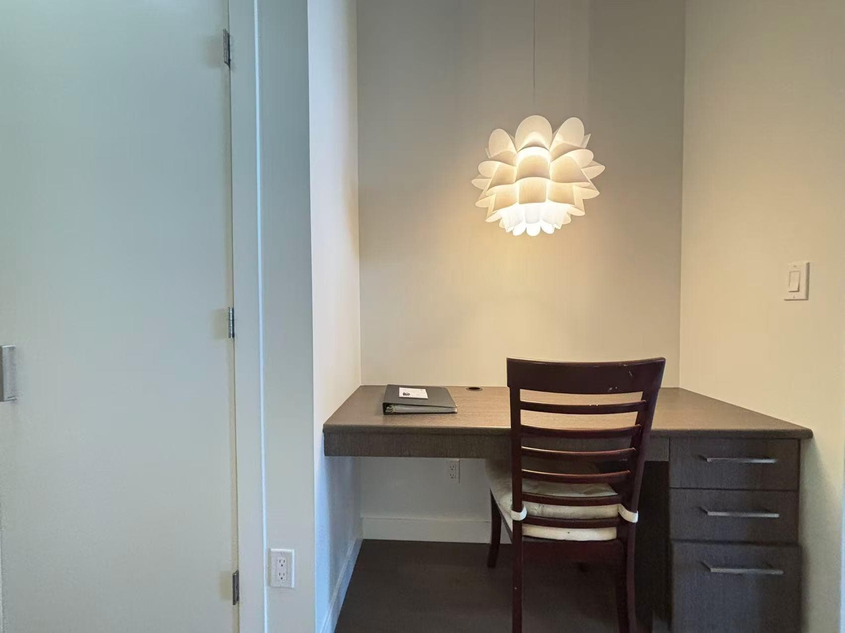 10x - 9080 University Crescent, Burnaby, V5A 0B7 — photo 4