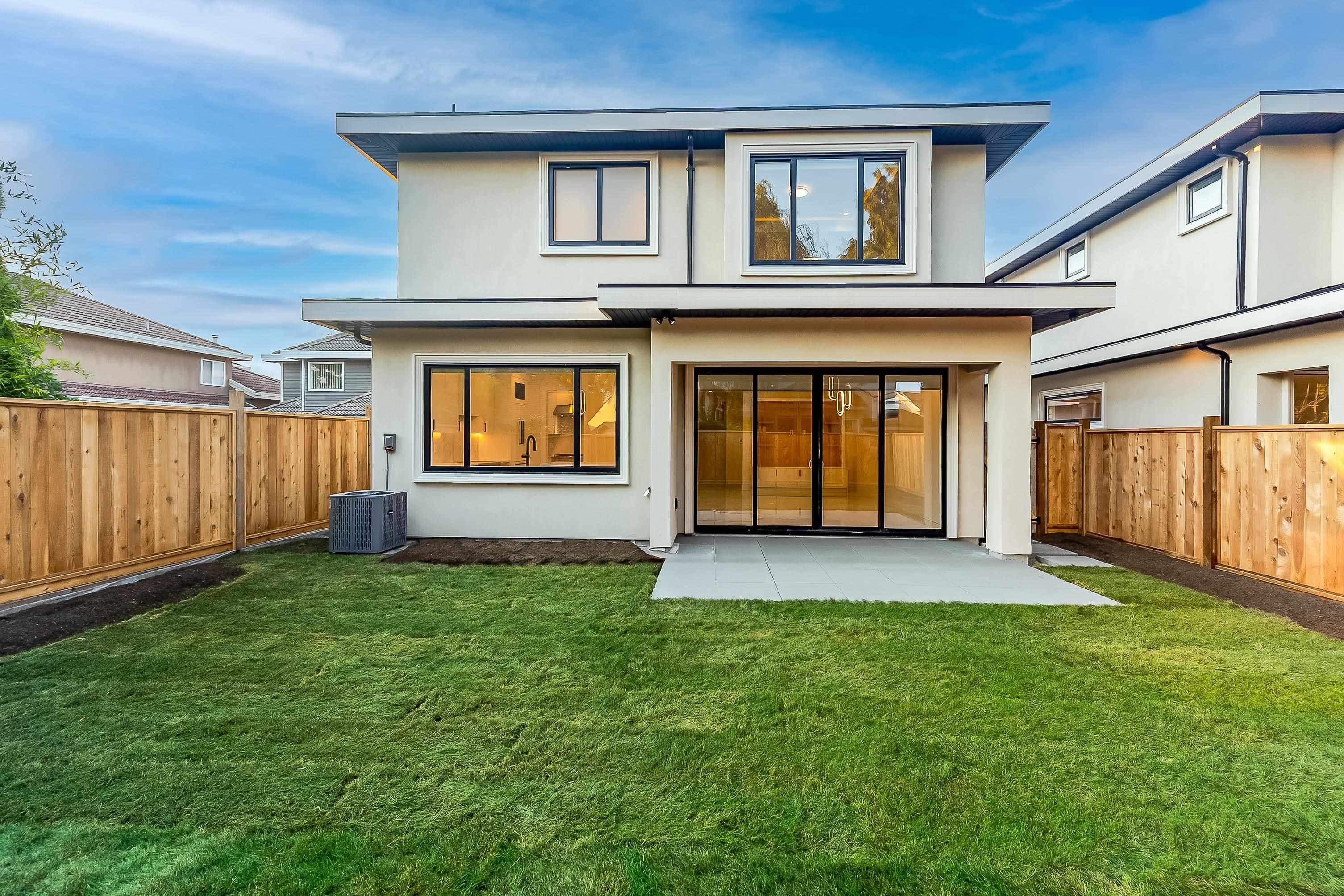 4246 Williams Road, Richmond, V0V 0V0 — photo 2