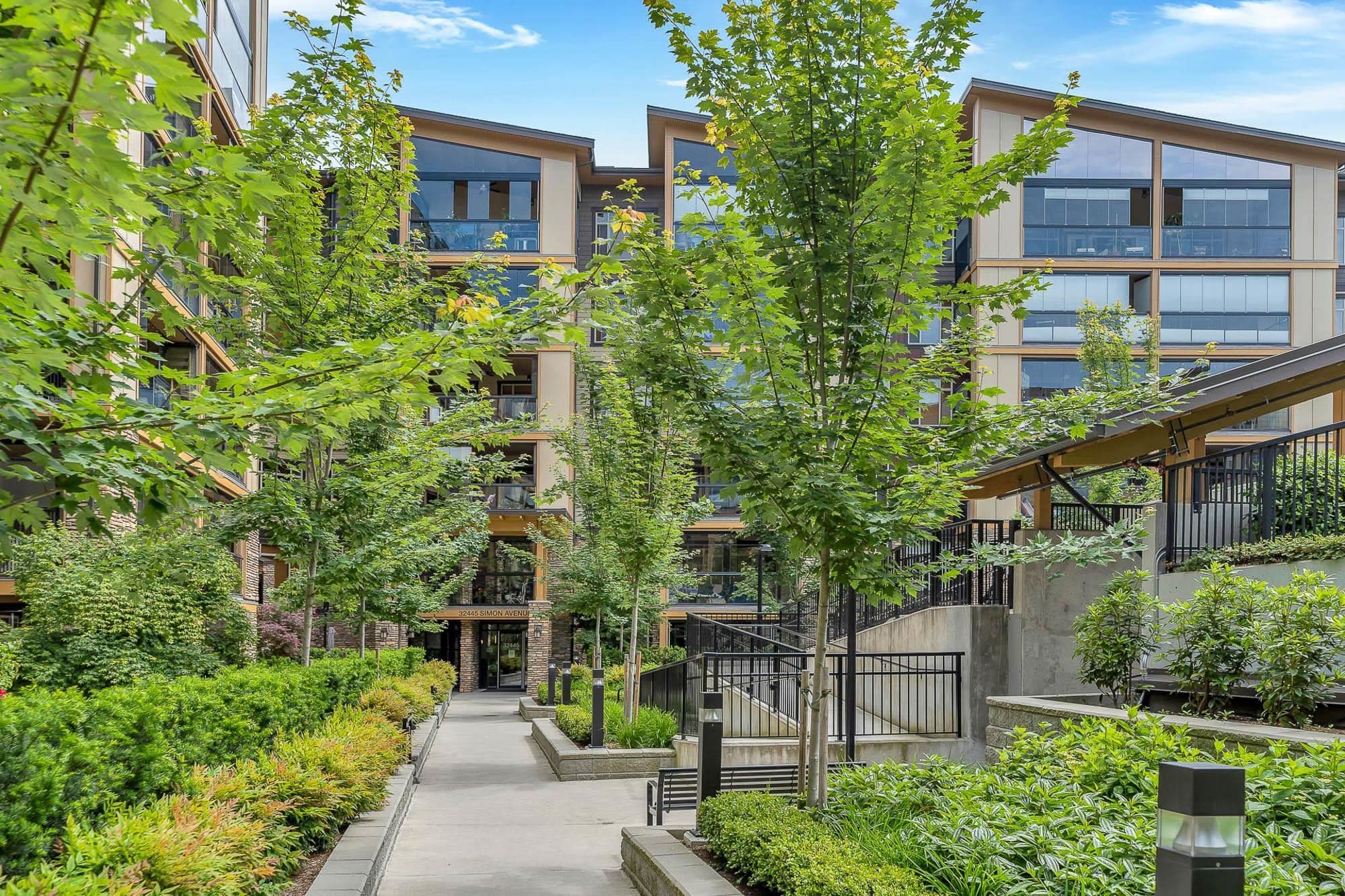 618 - 32445 Simon Avenue, Abbotsford, V2T 0G7 — photo 1