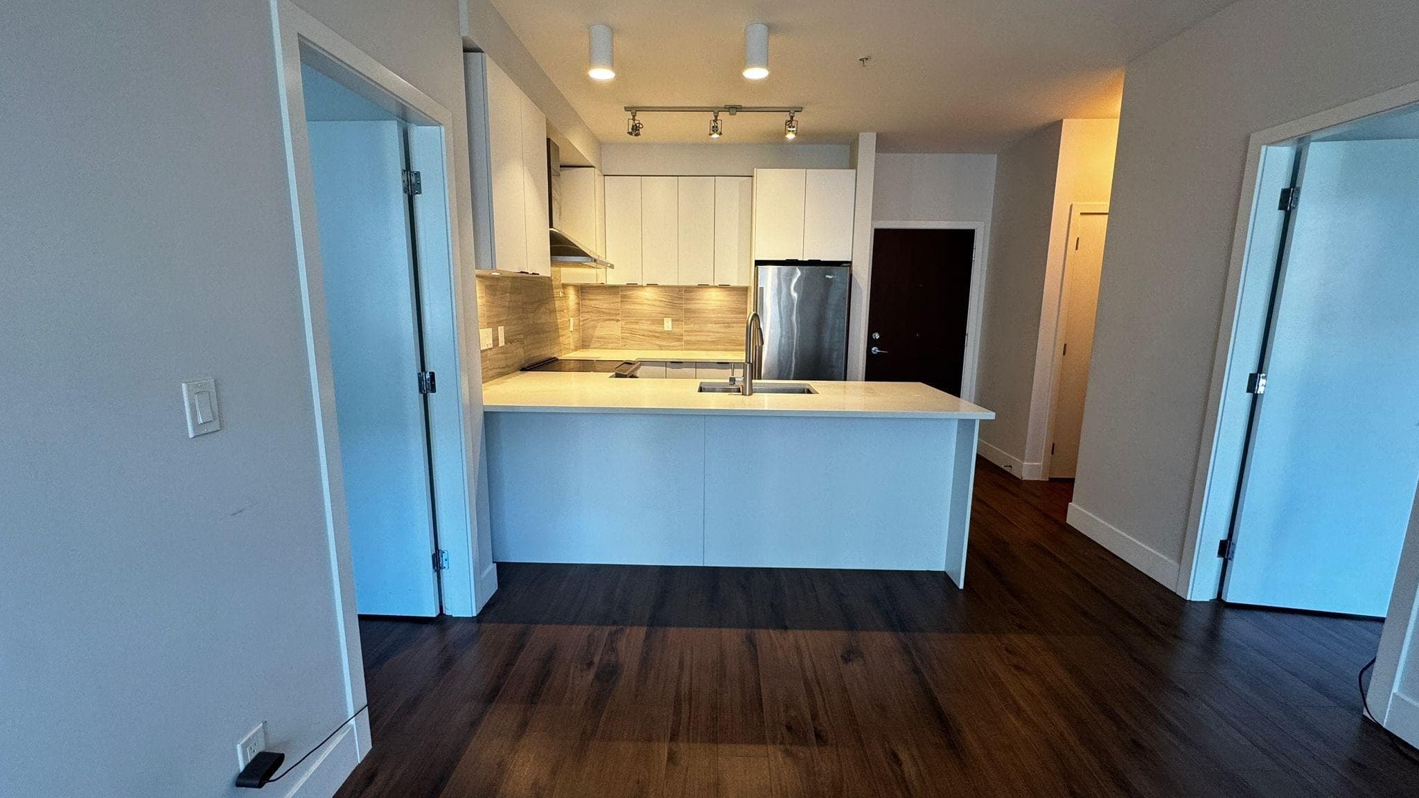 351 - 5355 Lane Street, Burnaby, V5H 0H1 — photo 3