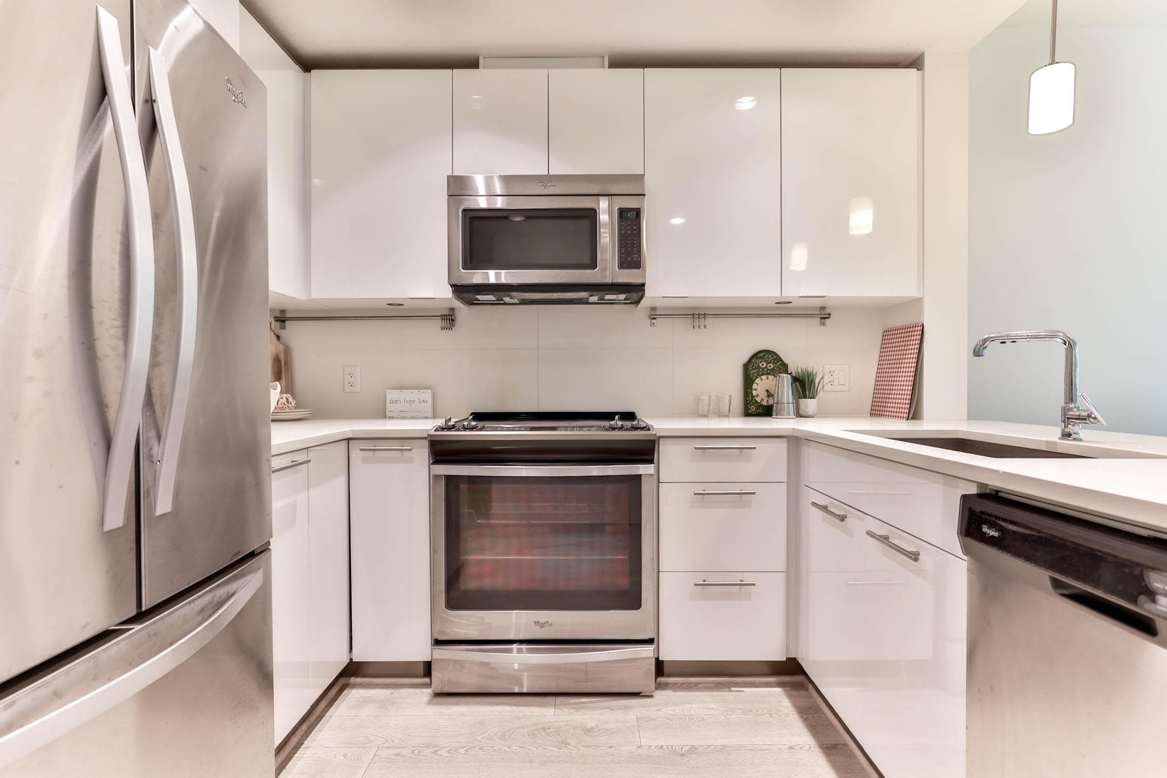527 - 723 W 3rd Street, North Vancouver, V7M 0E4 — photo 2