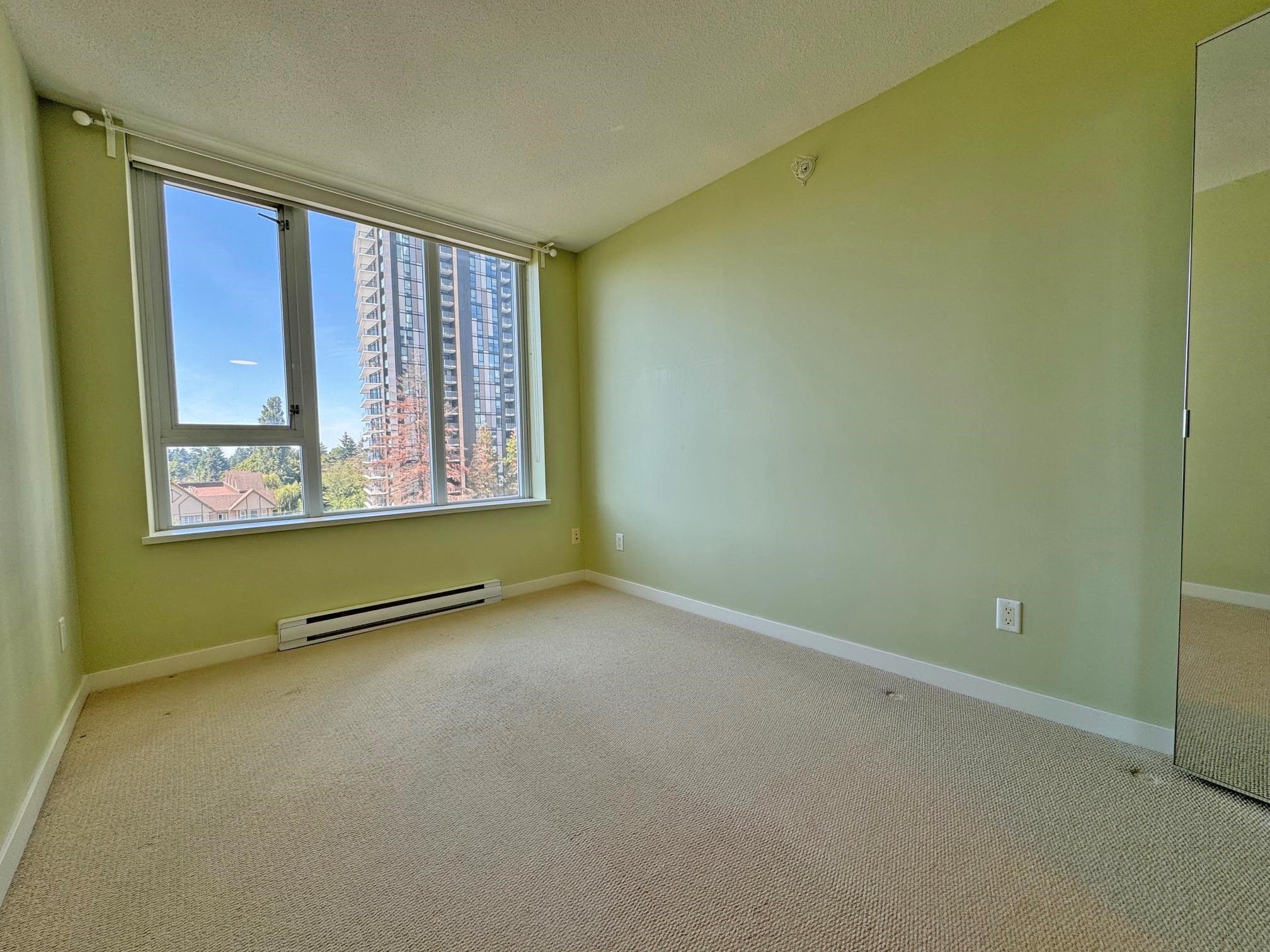 802 - 13325 102a Avenue, Surrey, V3T 0J5 — photo 2
