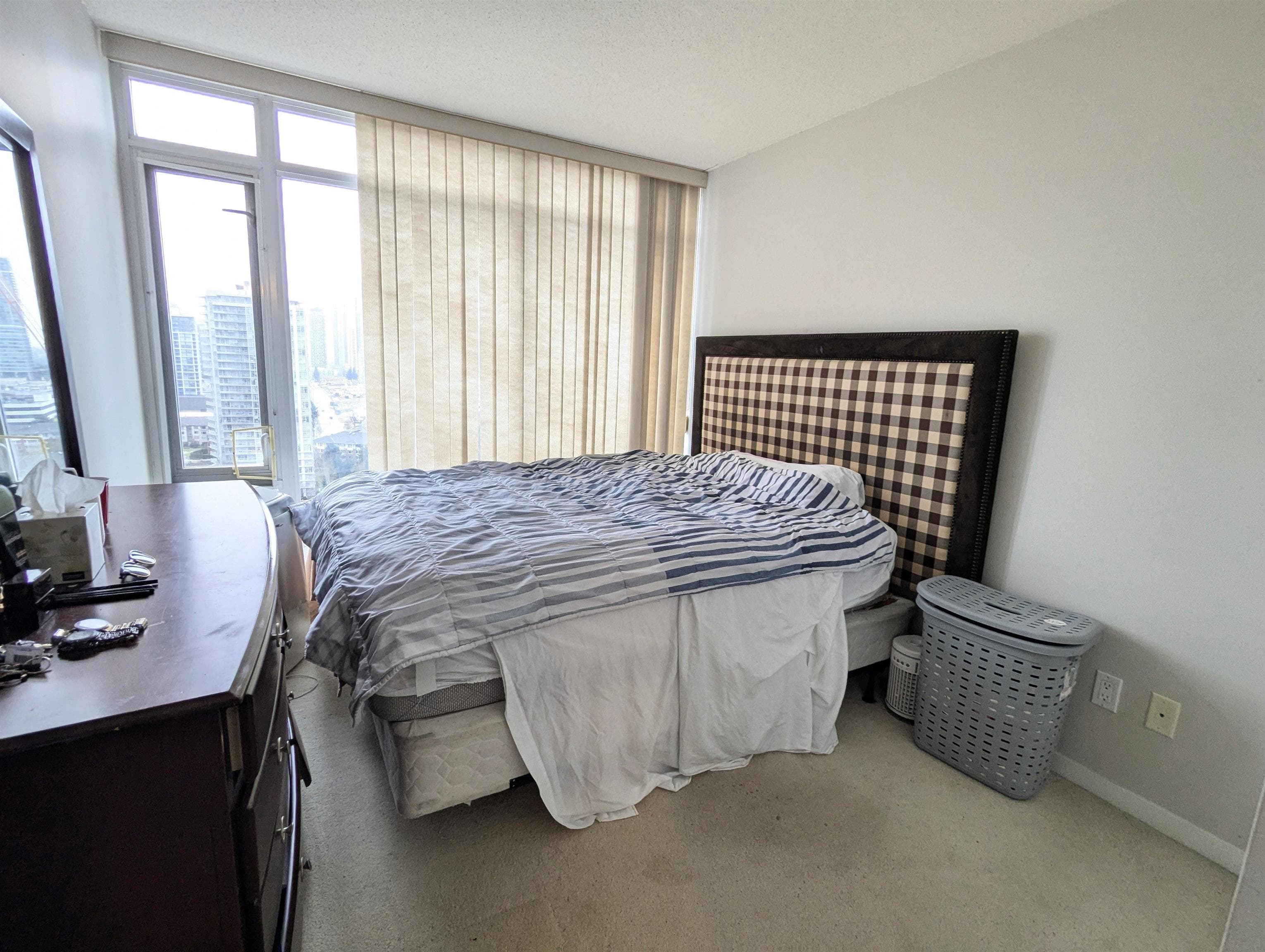 2009 - 2133 Douglas Road, Burnaby, V5C 0E9 — photo 3