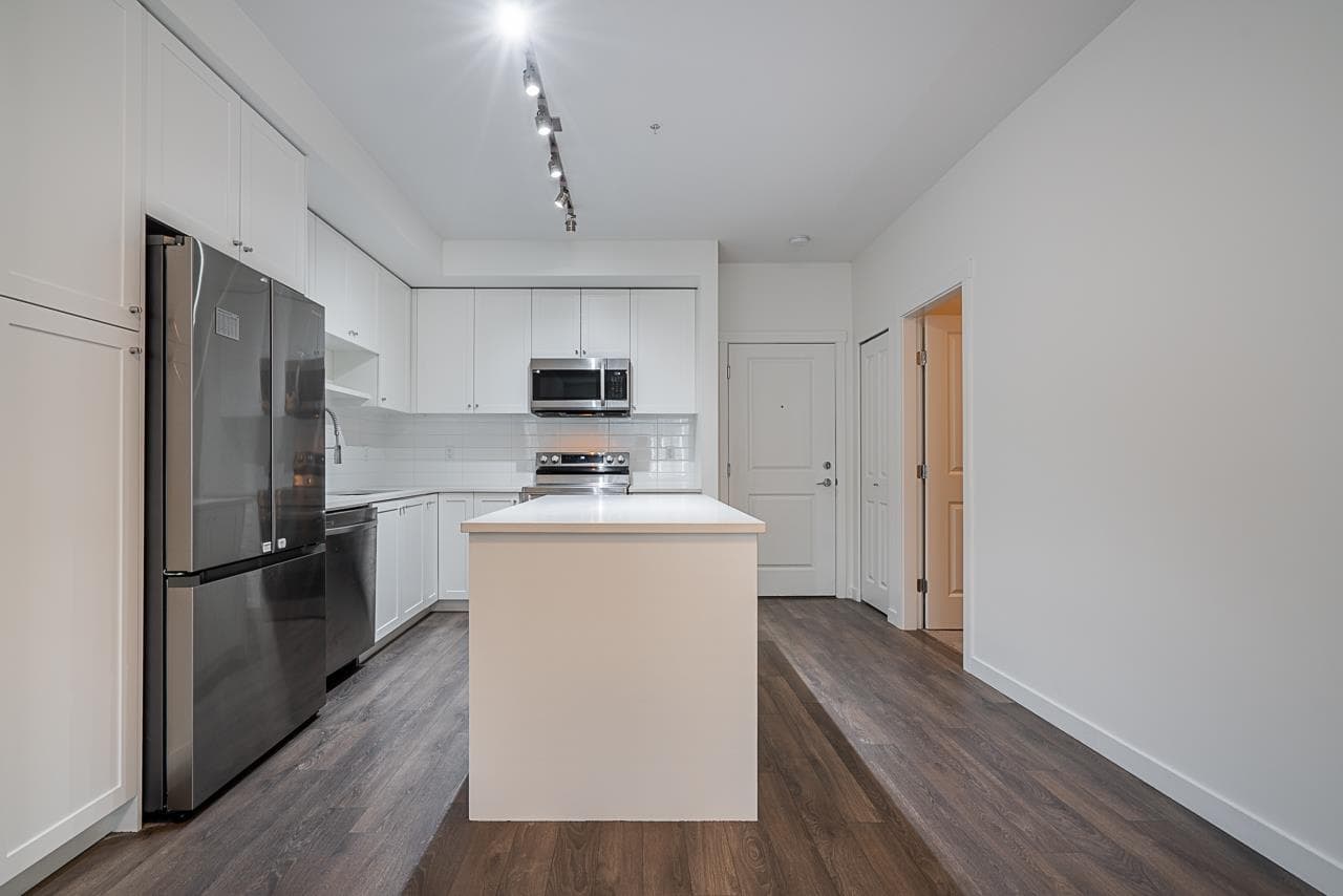 210 - 15825 85 Avenue, Surrey, V4N 6W9 — photo 2