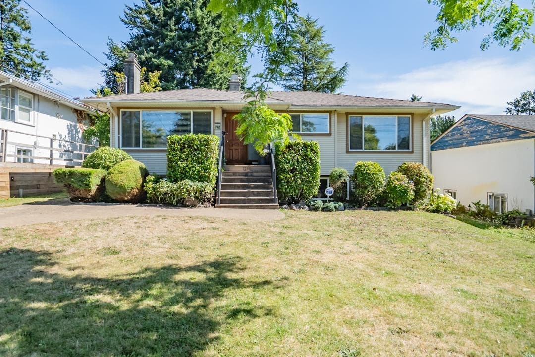 7760 Mary Avenue, Burnaby, V3N 3G8 — photo 2