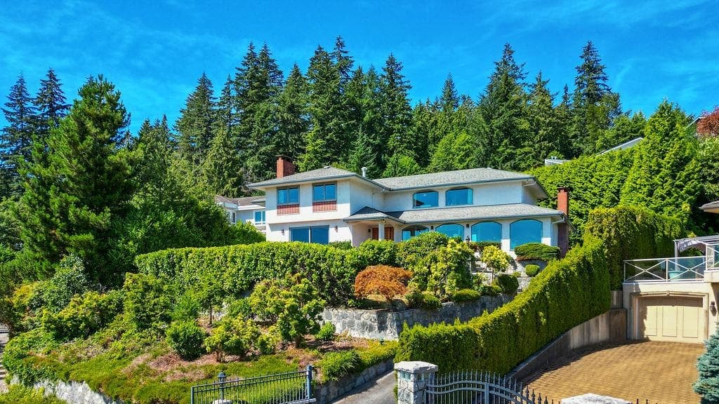 1373 Camwell Drive, West Vancouver, V7S 2M6 — photo 3