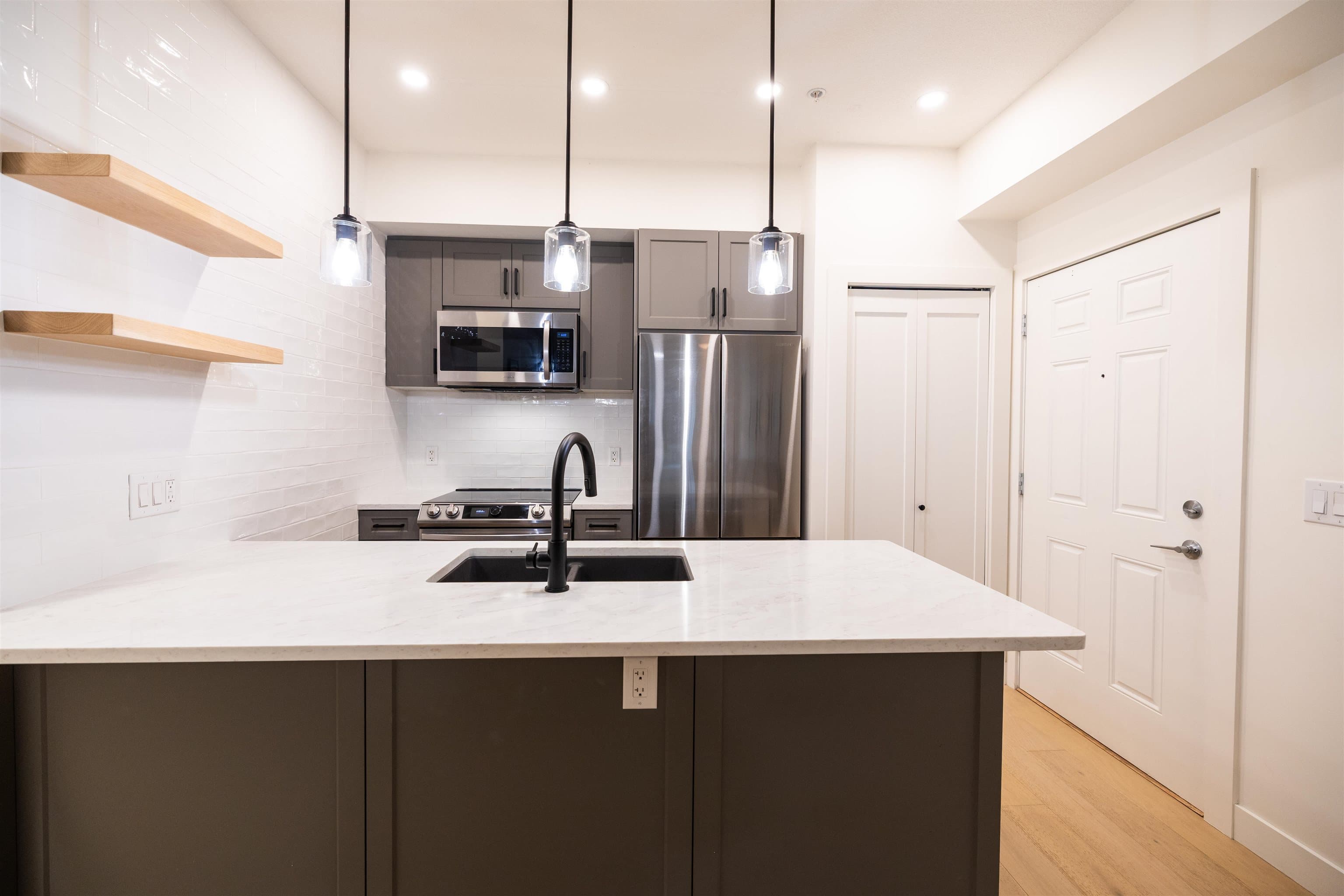 110 - 12040 222 Street, Maple Ridge, V2X 9G8 — photo 4