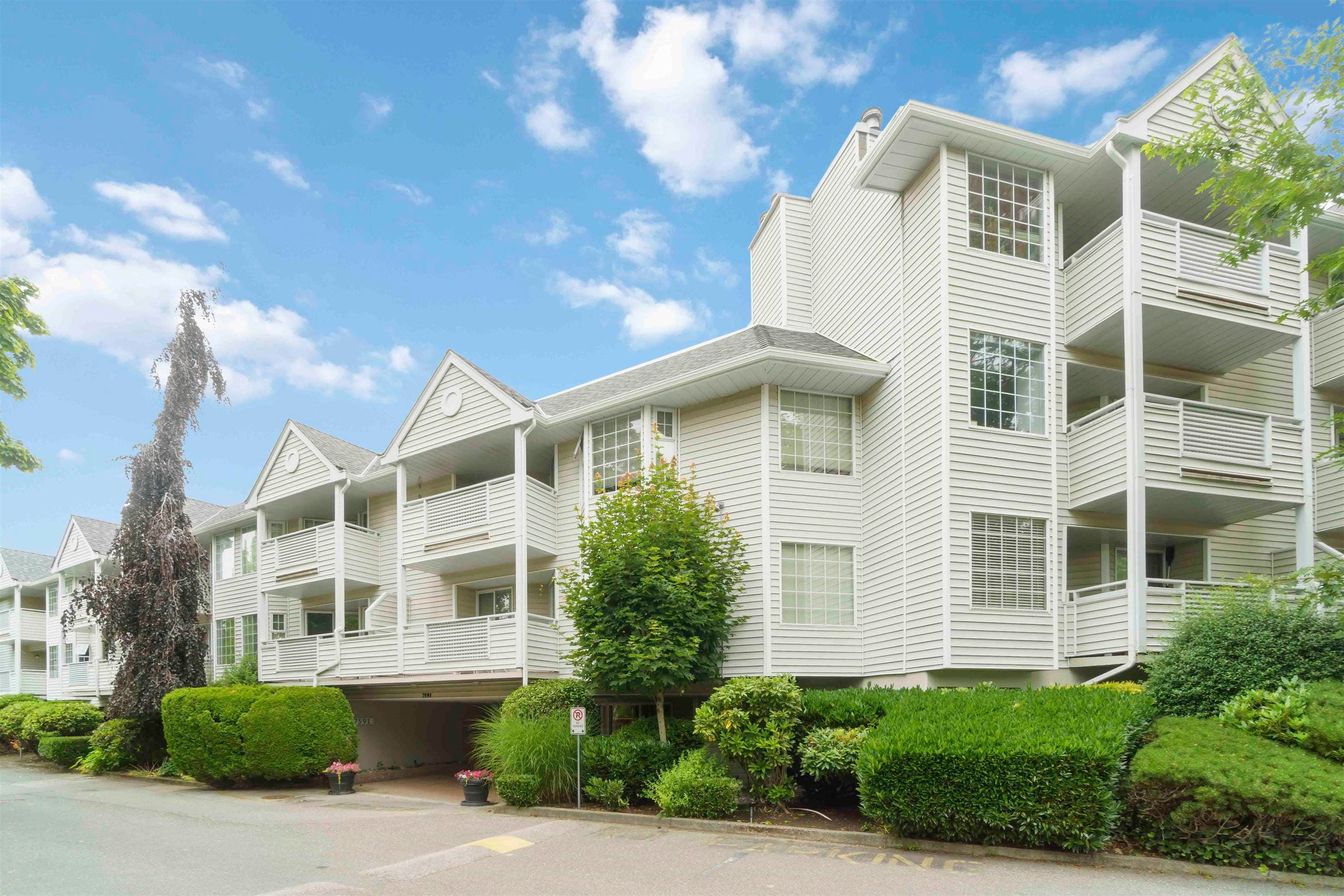 218 - 7591 Moffatt Road, Richmond, V6Y 3N2 — photo 1