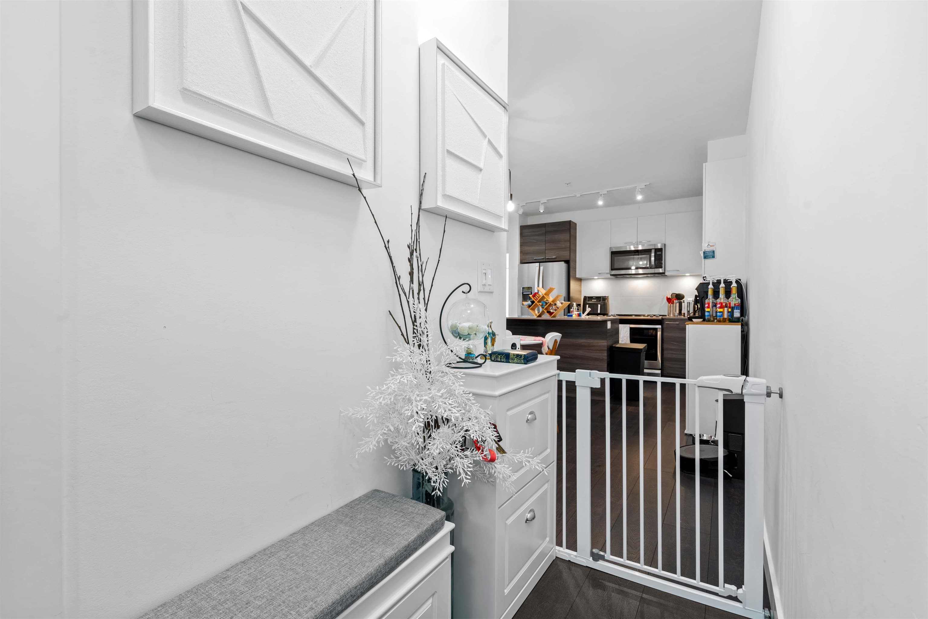 525 - 13963 105 Boulevard, Surrey, V3T 0M9 — photo 4