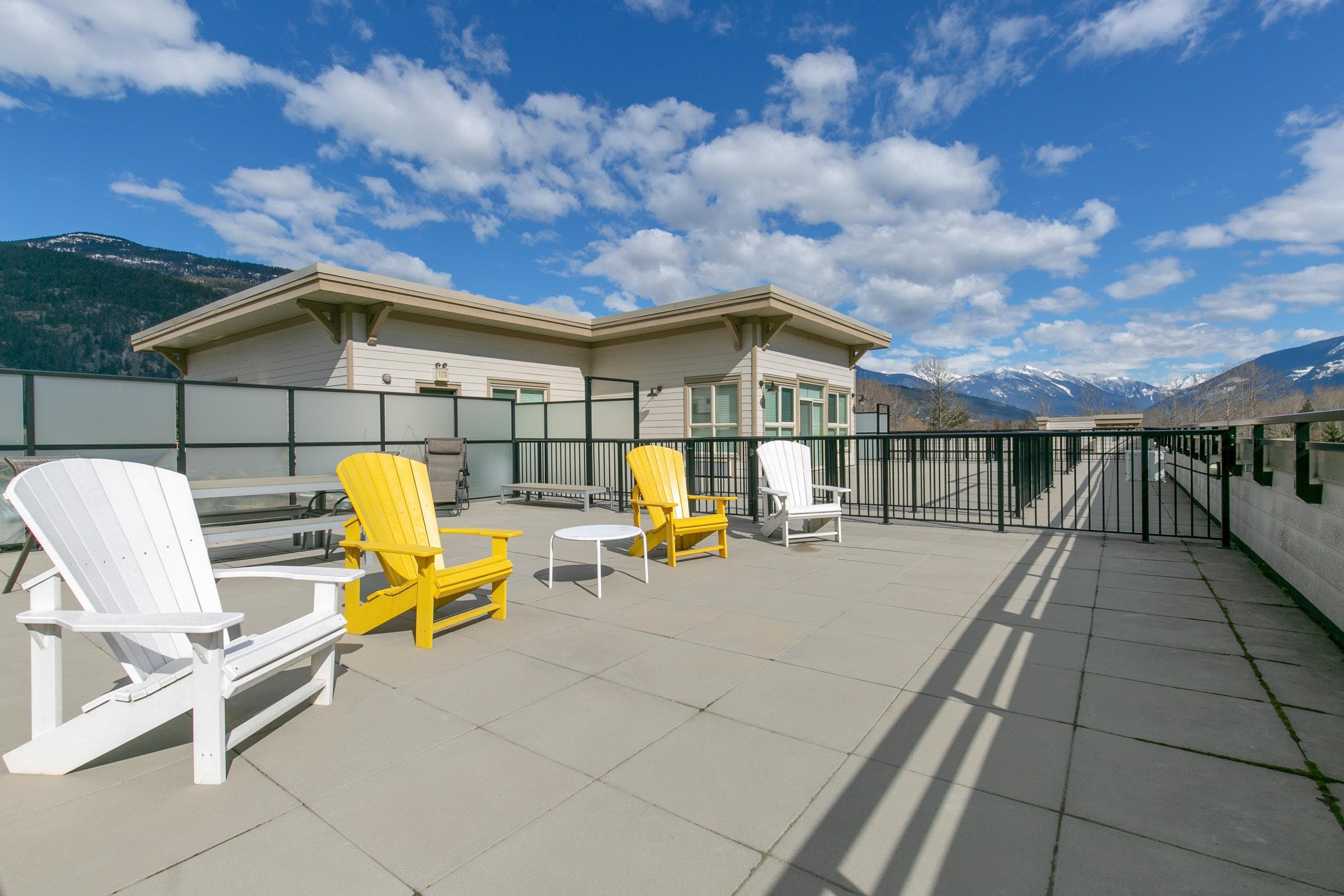 209 - 7445 Frontier Street, Pemberton, V0N 2L1 — photo 2