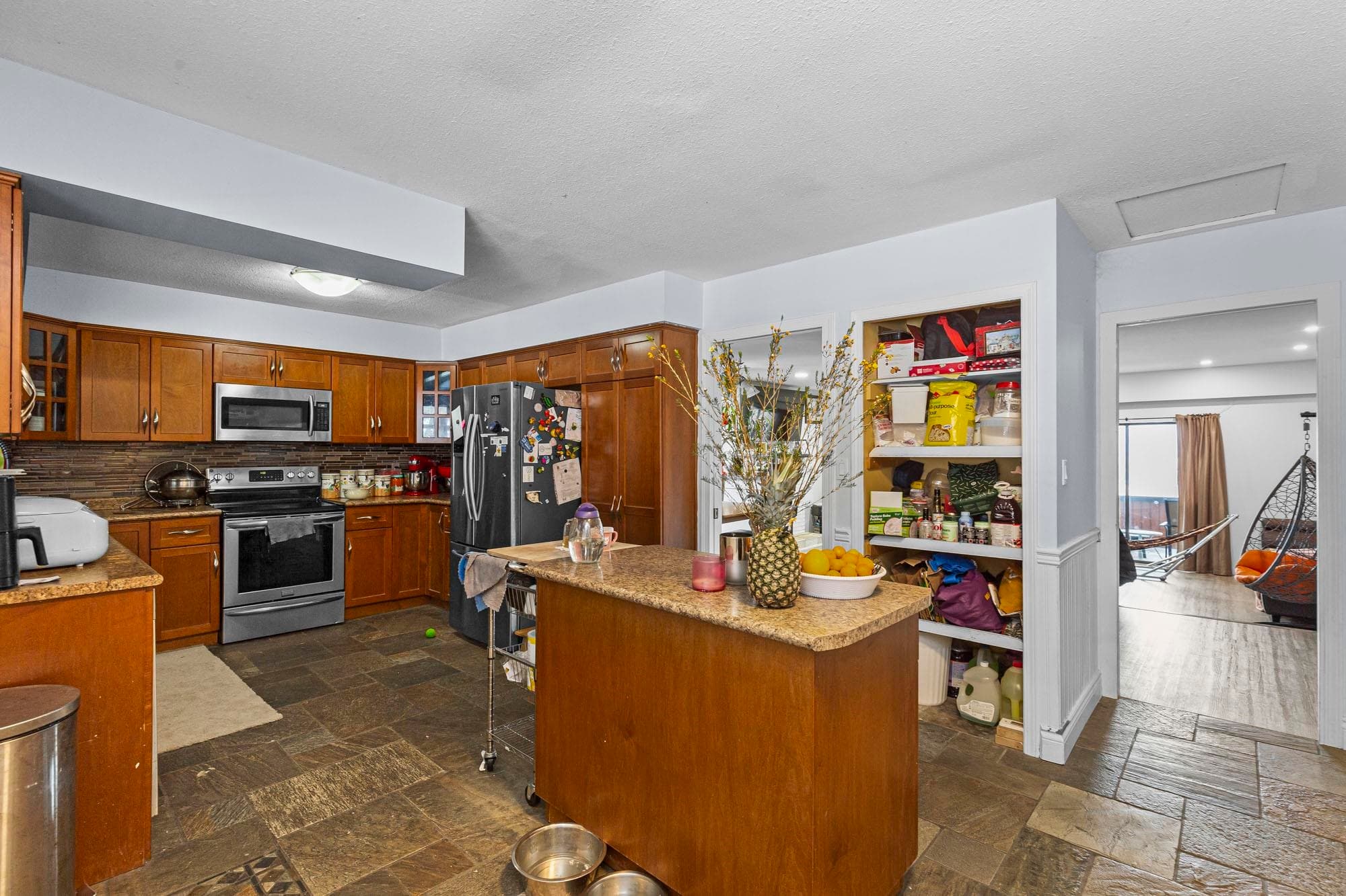 35337 Rockwell Drive, Abbotsford, V3G 2C9 — photo 5