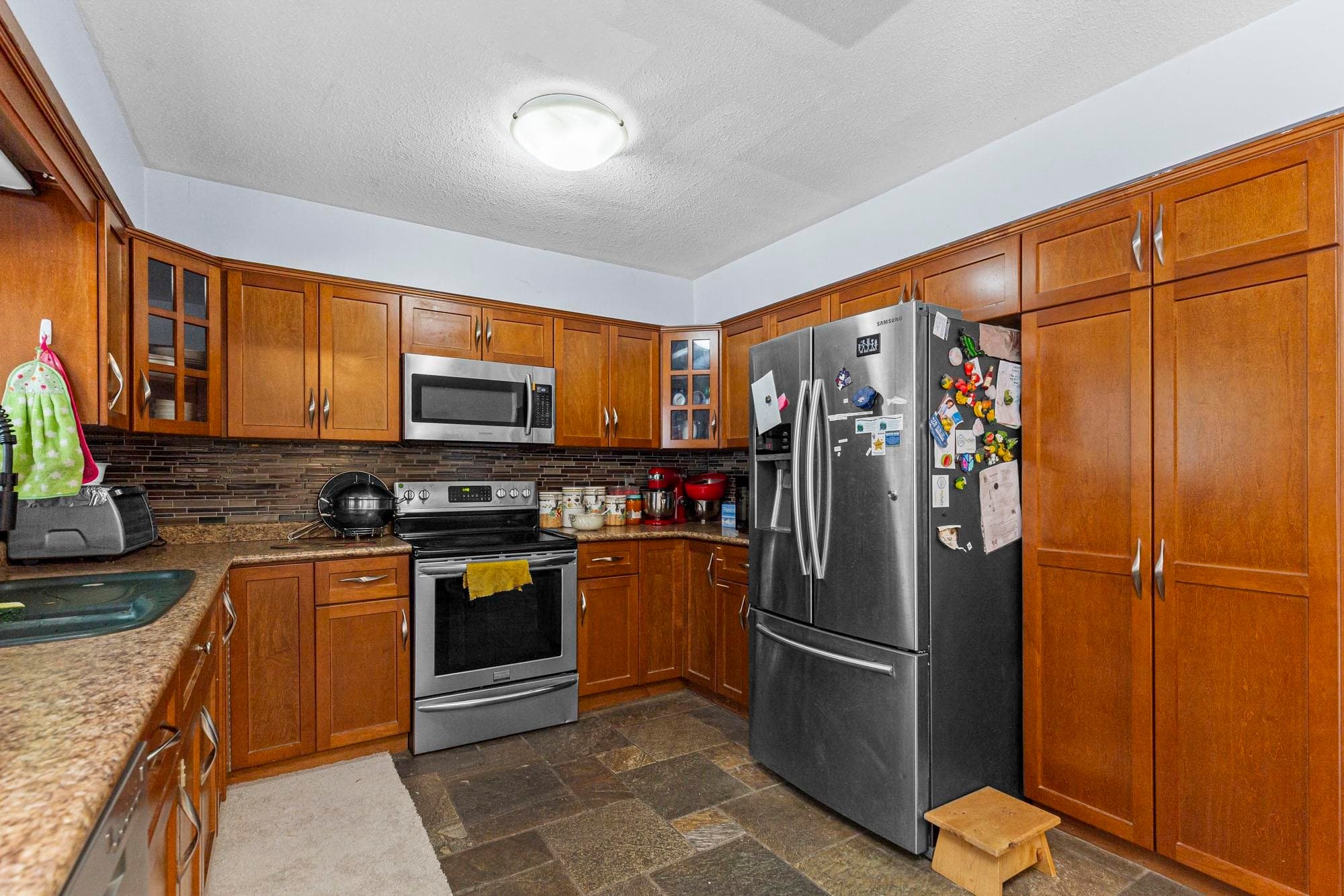 35337 Rockwell Drive, Abbotsford, V3G 2C9 — photo 4