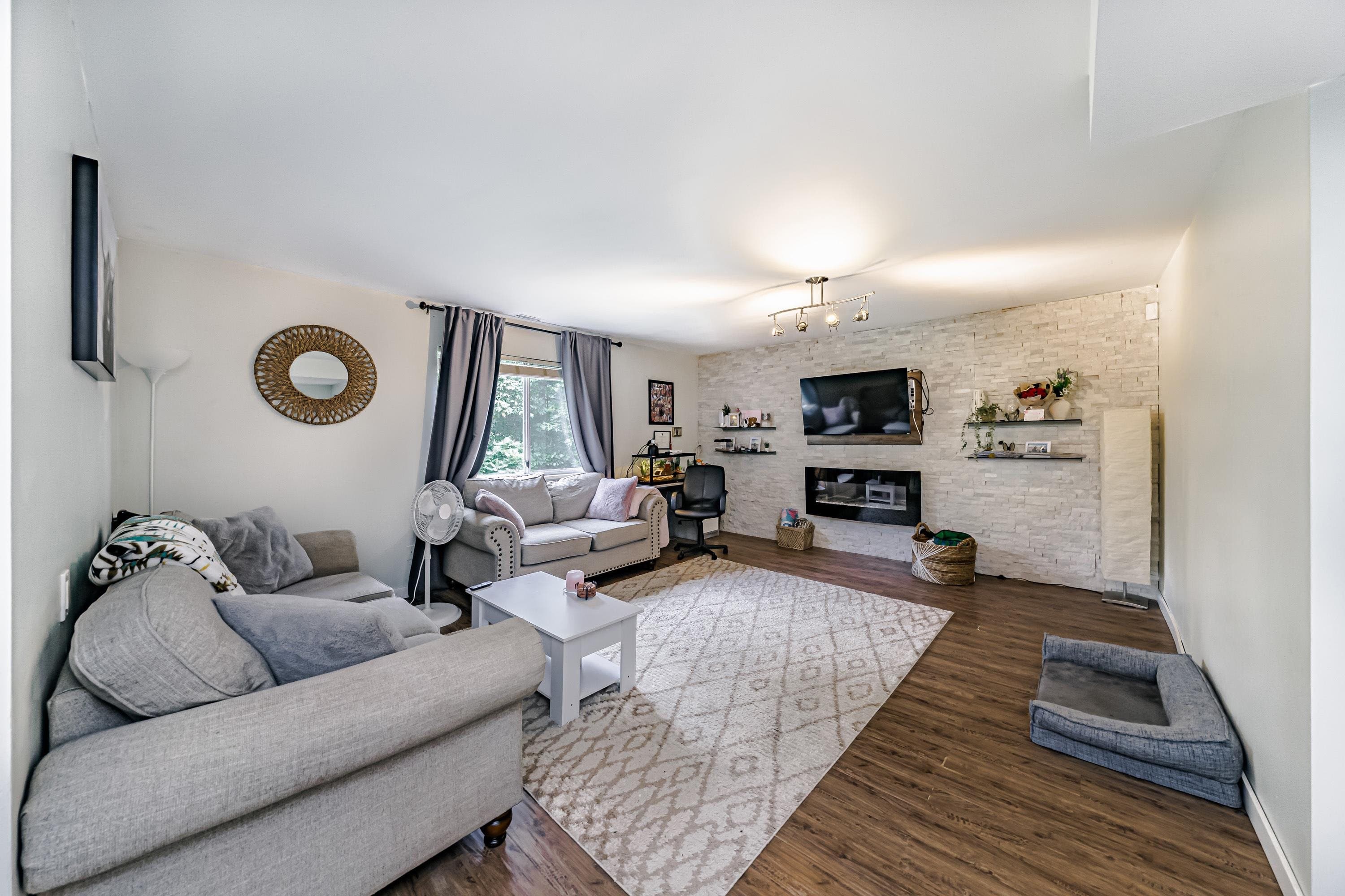 2025 Poel Place, Port Coquitlam, V3C 5H9 — photo 5