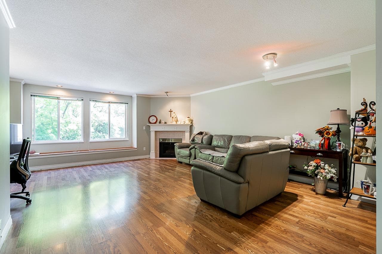49 - 2600 Beaverbrook Crescent, Burnaby, V3J 7W6 — photo 5
