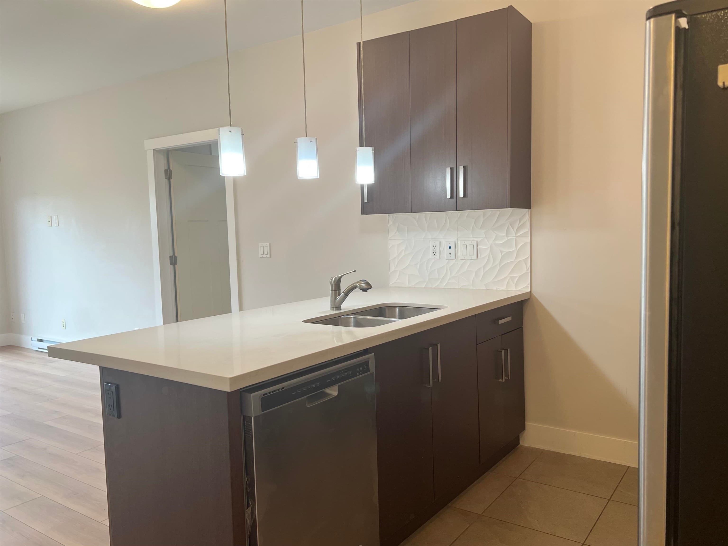 205 - 5288 Beresford Street, Burnaby, V5J 1H9 — photo 4