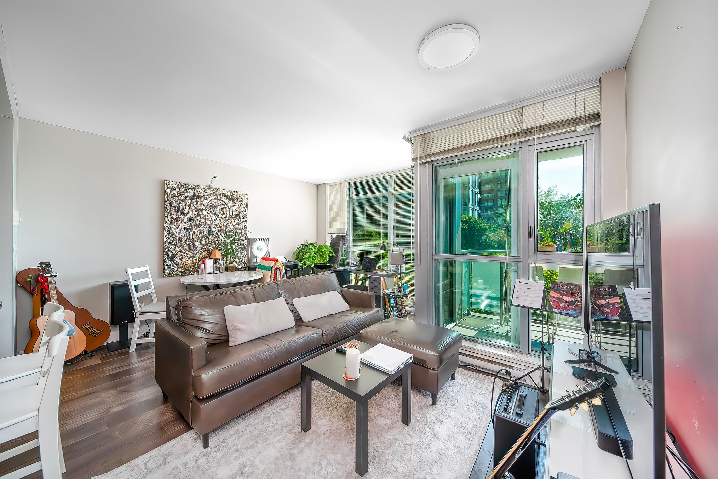 608 - 3008 Glen Drive, Coquitlam, V3B 0J5 — photo 4