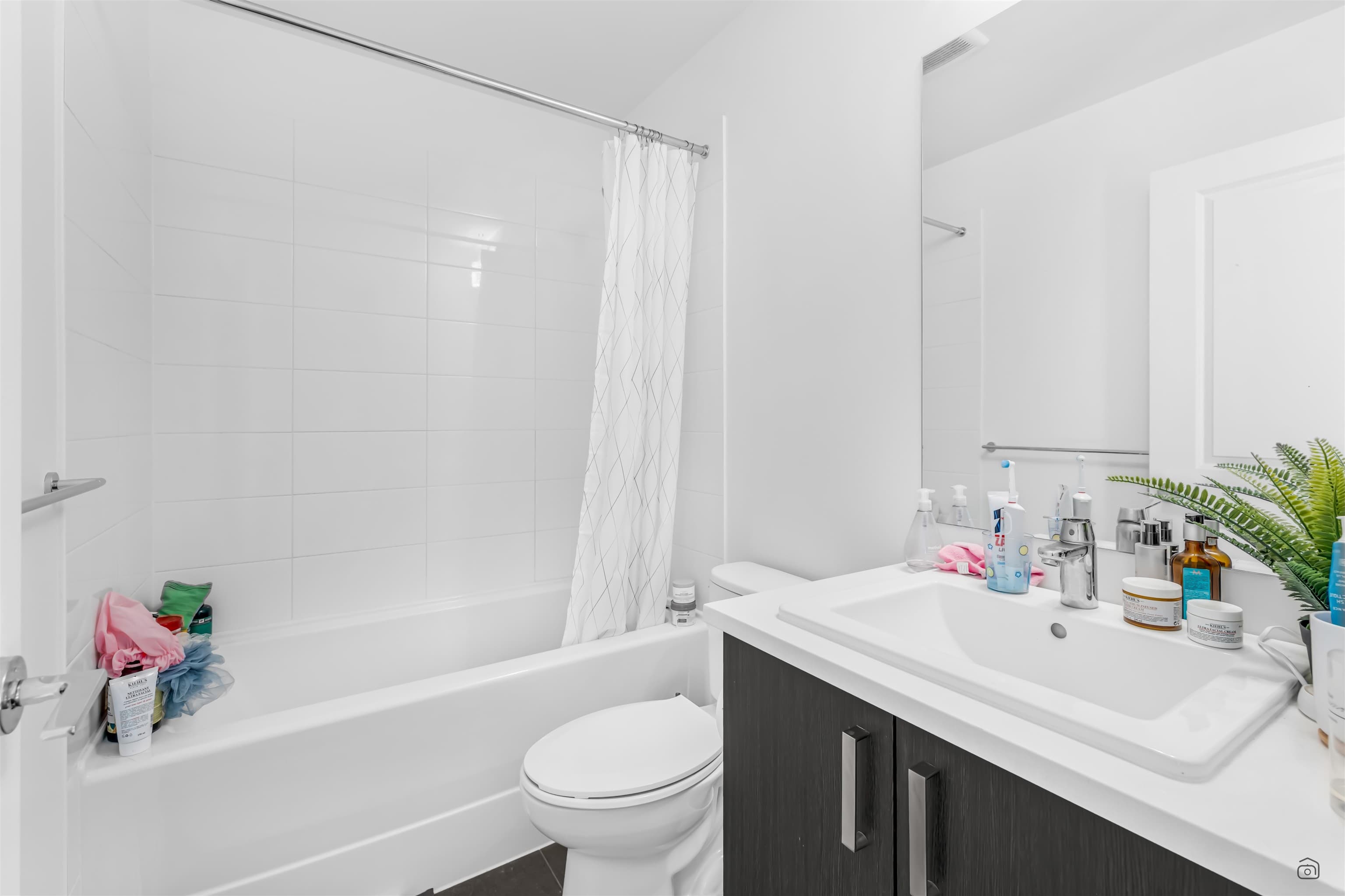 316 - 15858 Fraser Highway, Surrey, V4N 6X4 — photo 3