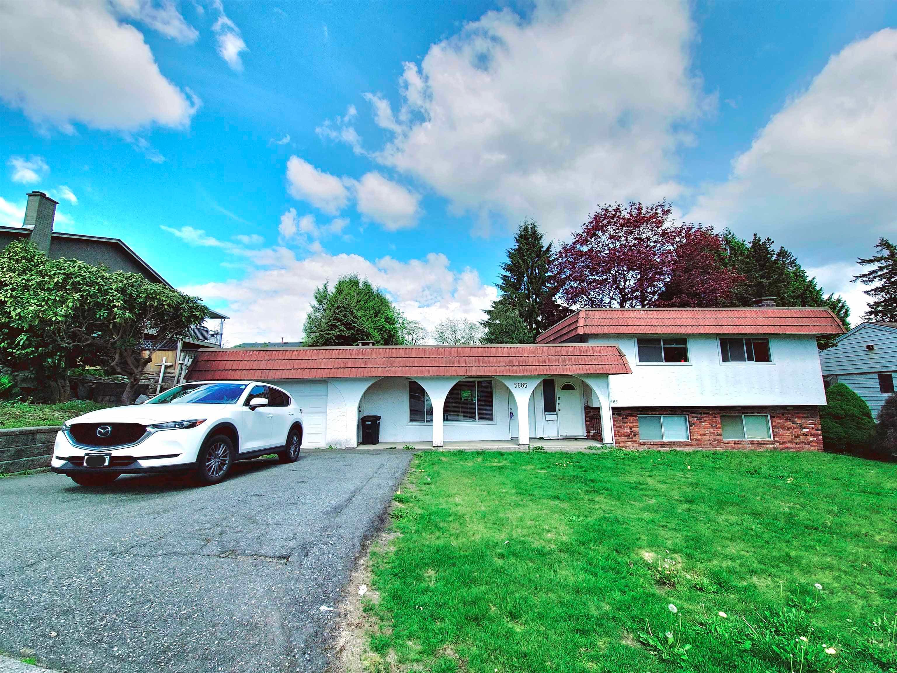 5685 Forest Street, Burnaby, V5G 1X5 — photo 2