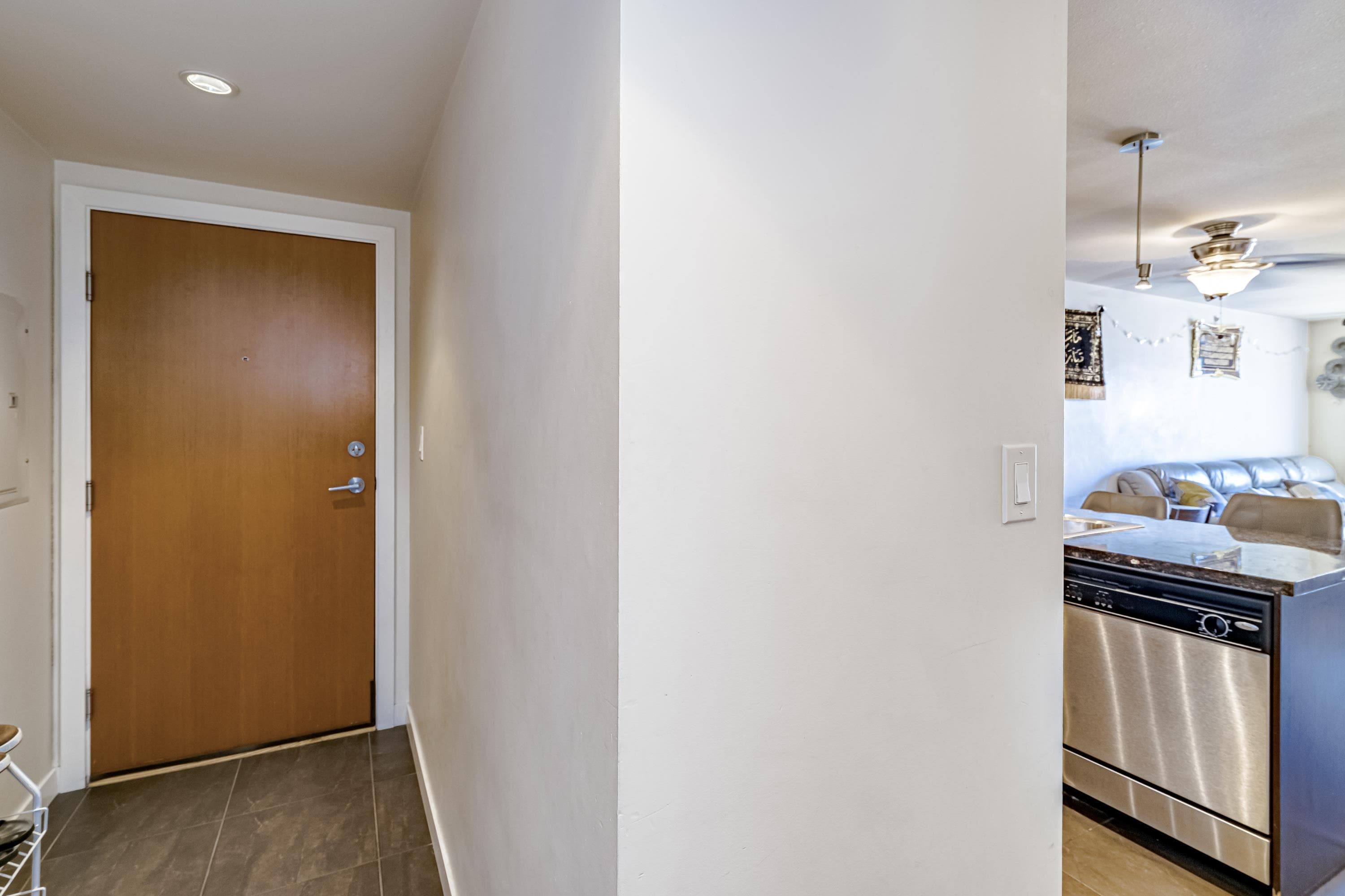 1508 - 1 Renaissance Square, New Westminster, V3M 0B6 — photo 5
