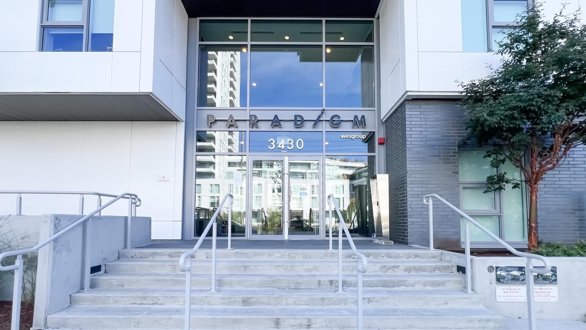 1405 - 3430 E Kent Avenue, Vancouver, V5S 0G7 — photo 2