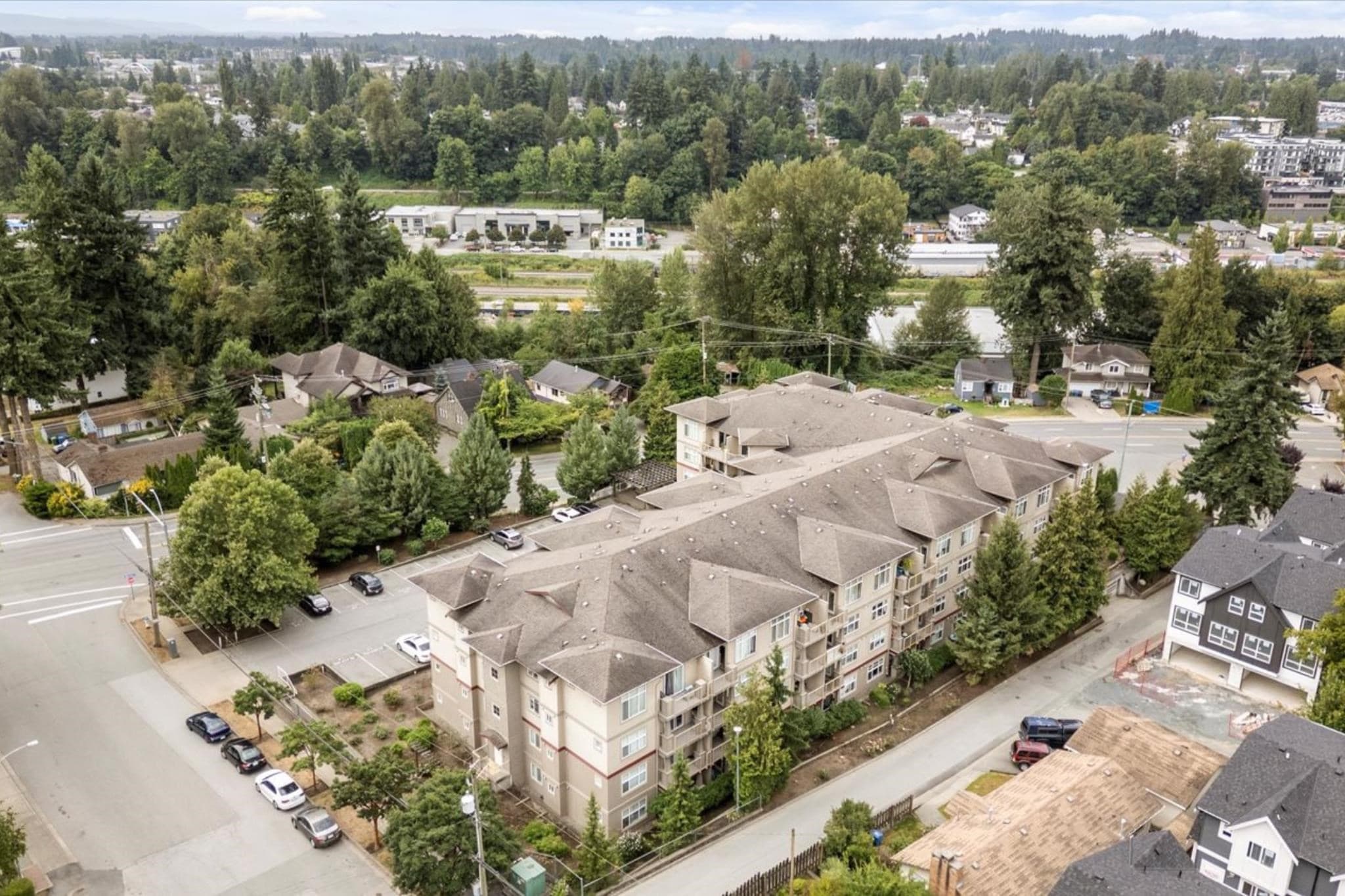221 - 2515 Park Drive, Abbotsford, V2S 0B2 — photo 3