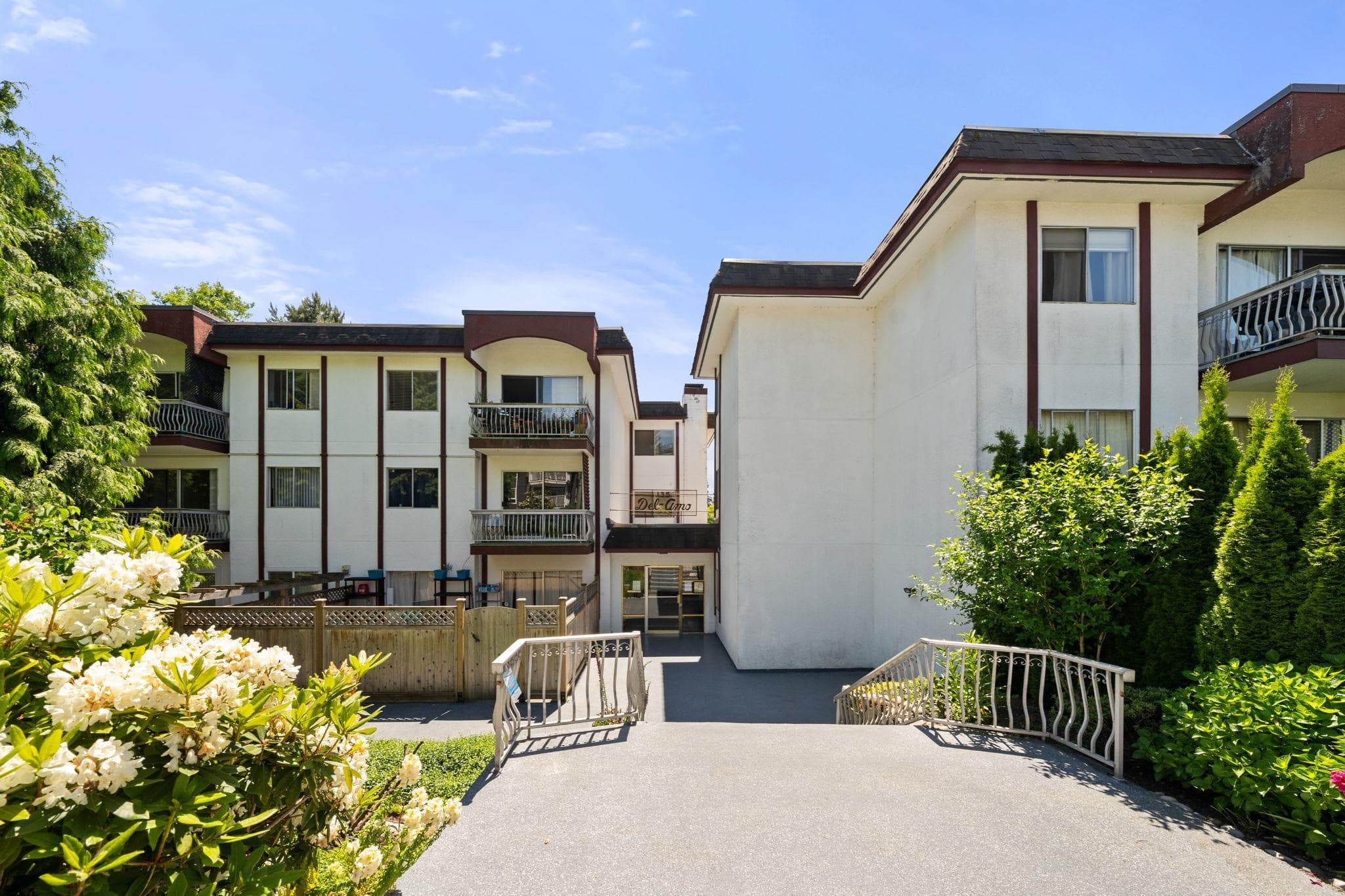 309 - 135 W 21st Street, North Vancouver, V7M 1Z2 — photo 2