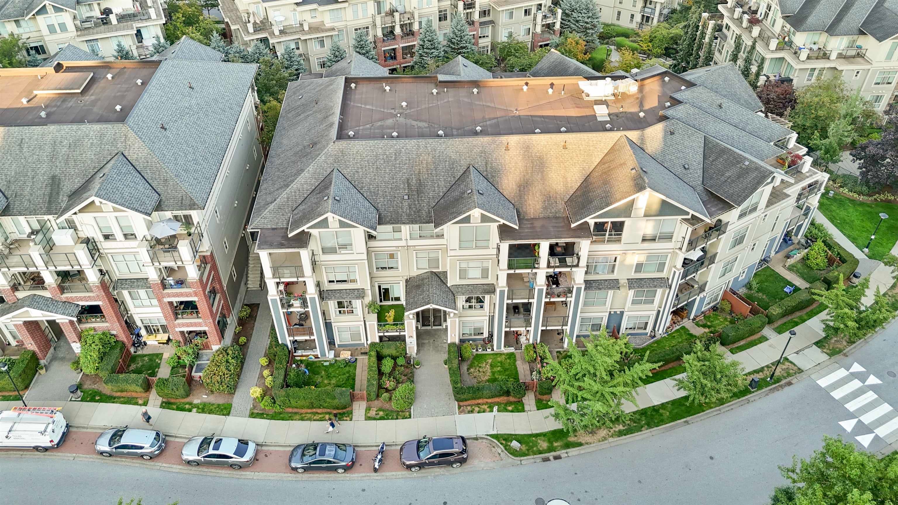 301 - 275 Ross Drive, New Westminster, V3L 0B6 — photo 1