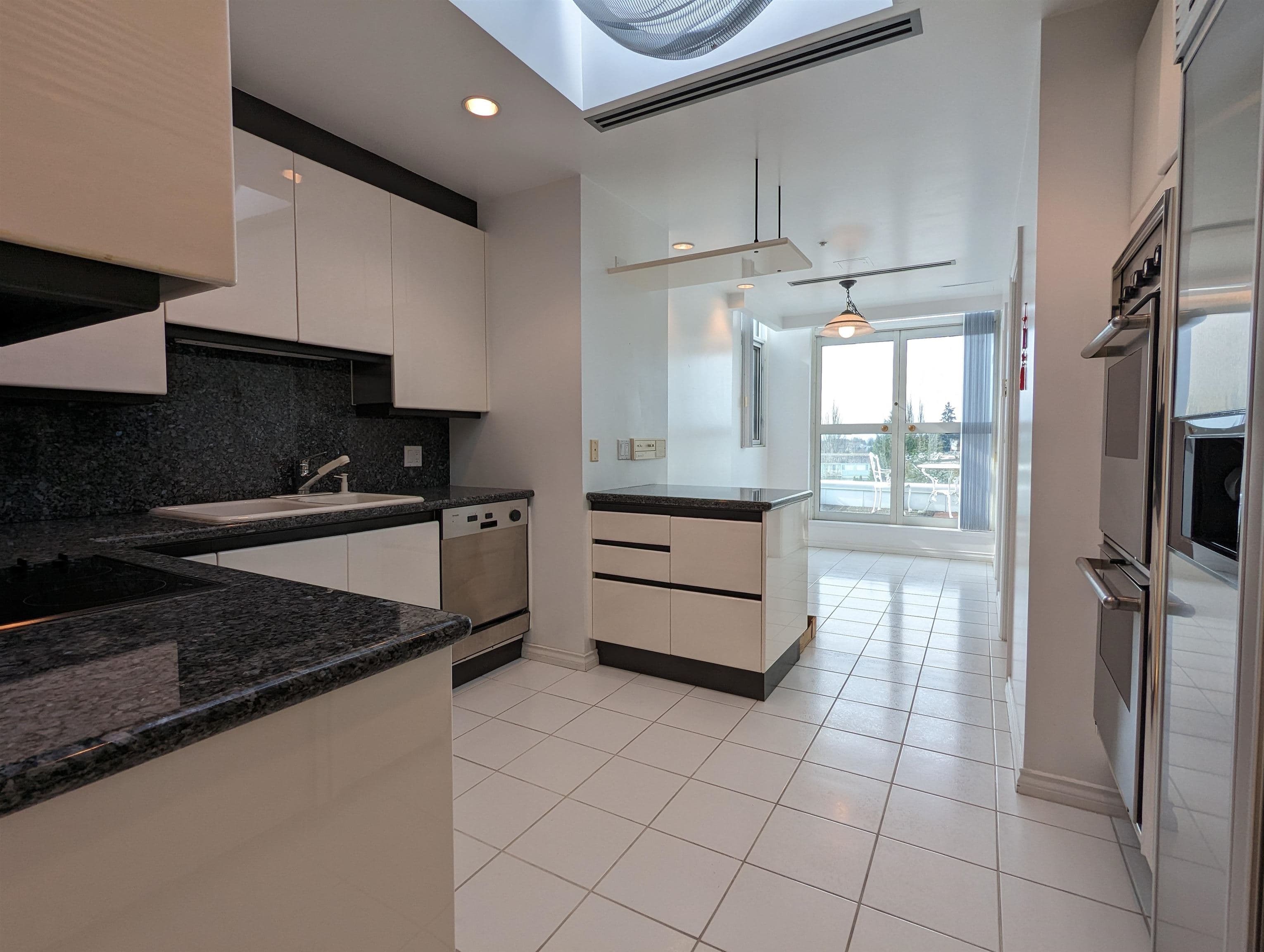 601 - 688 Fairchild Road, Vancouver, V5Z 4P7 — photo 4
