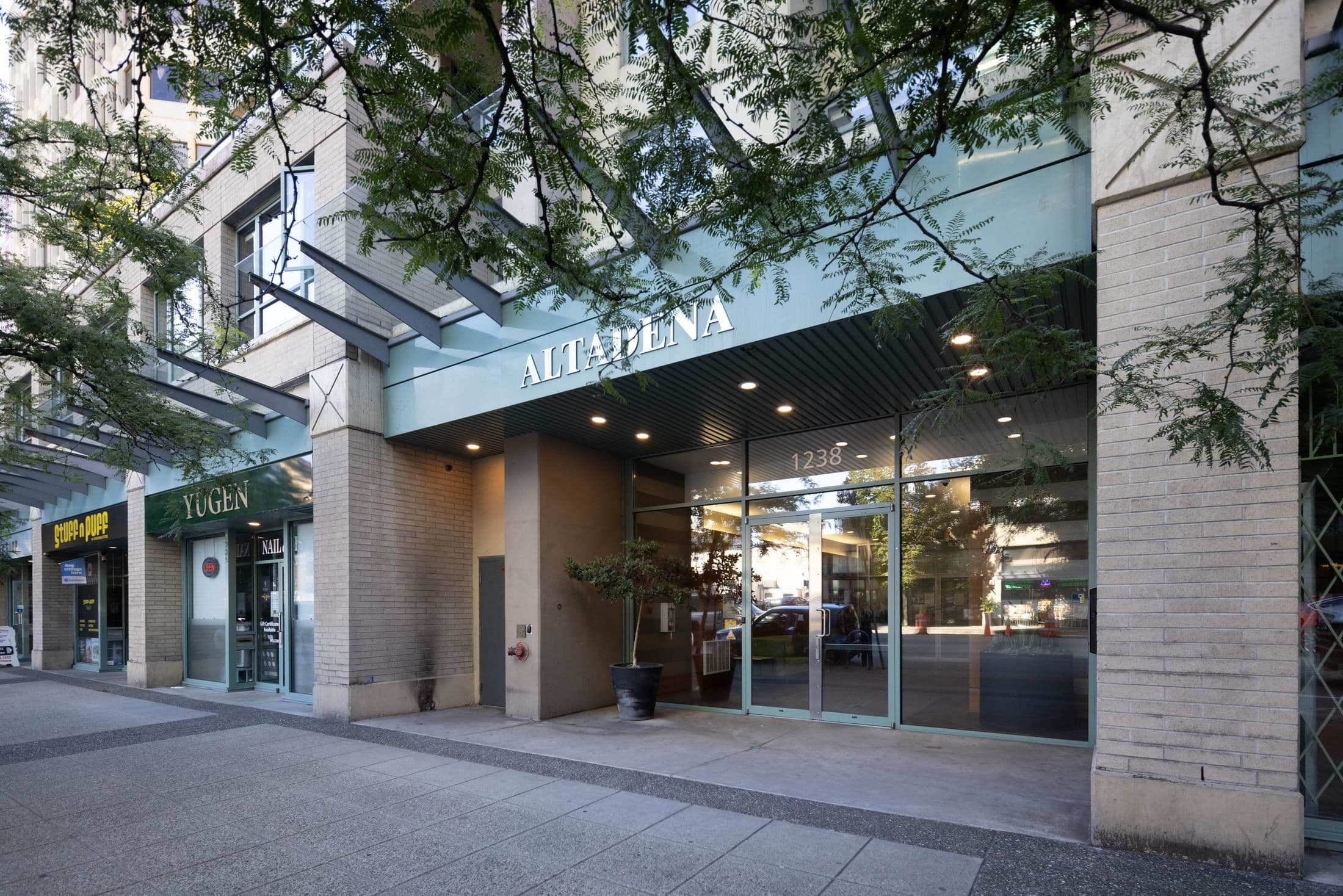 404 - 1238 Burrard Street, Vancouver, V6Z 3E1 — photo 3
