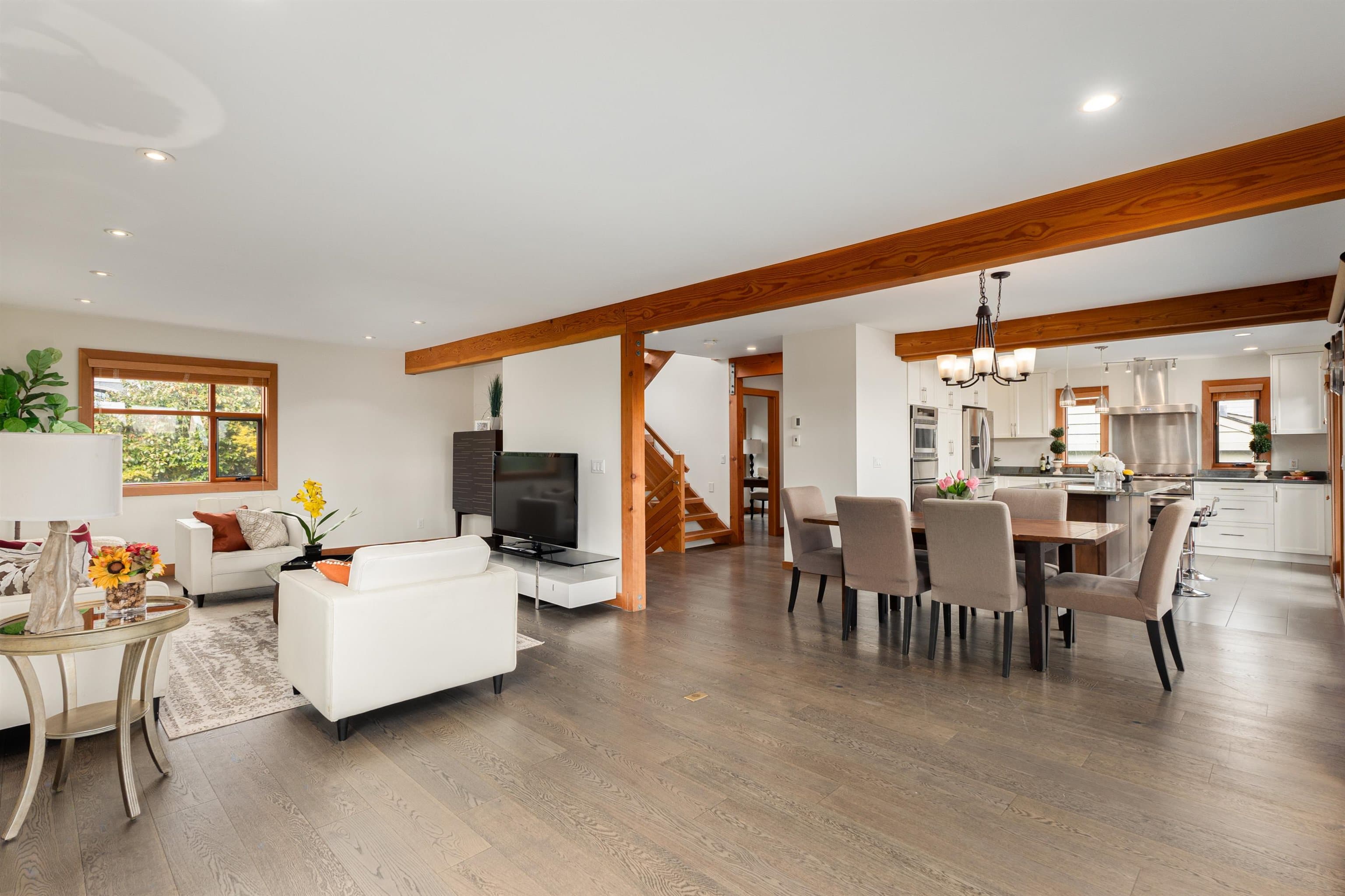 2436 Mathers Avenue, West Vancouver, V7V 2H8 — photo 4