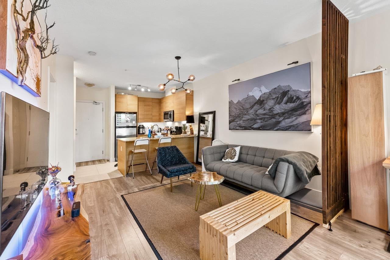 212 - 5788 Sidley Street, Burnaby, V5J 0E4 — photo 3