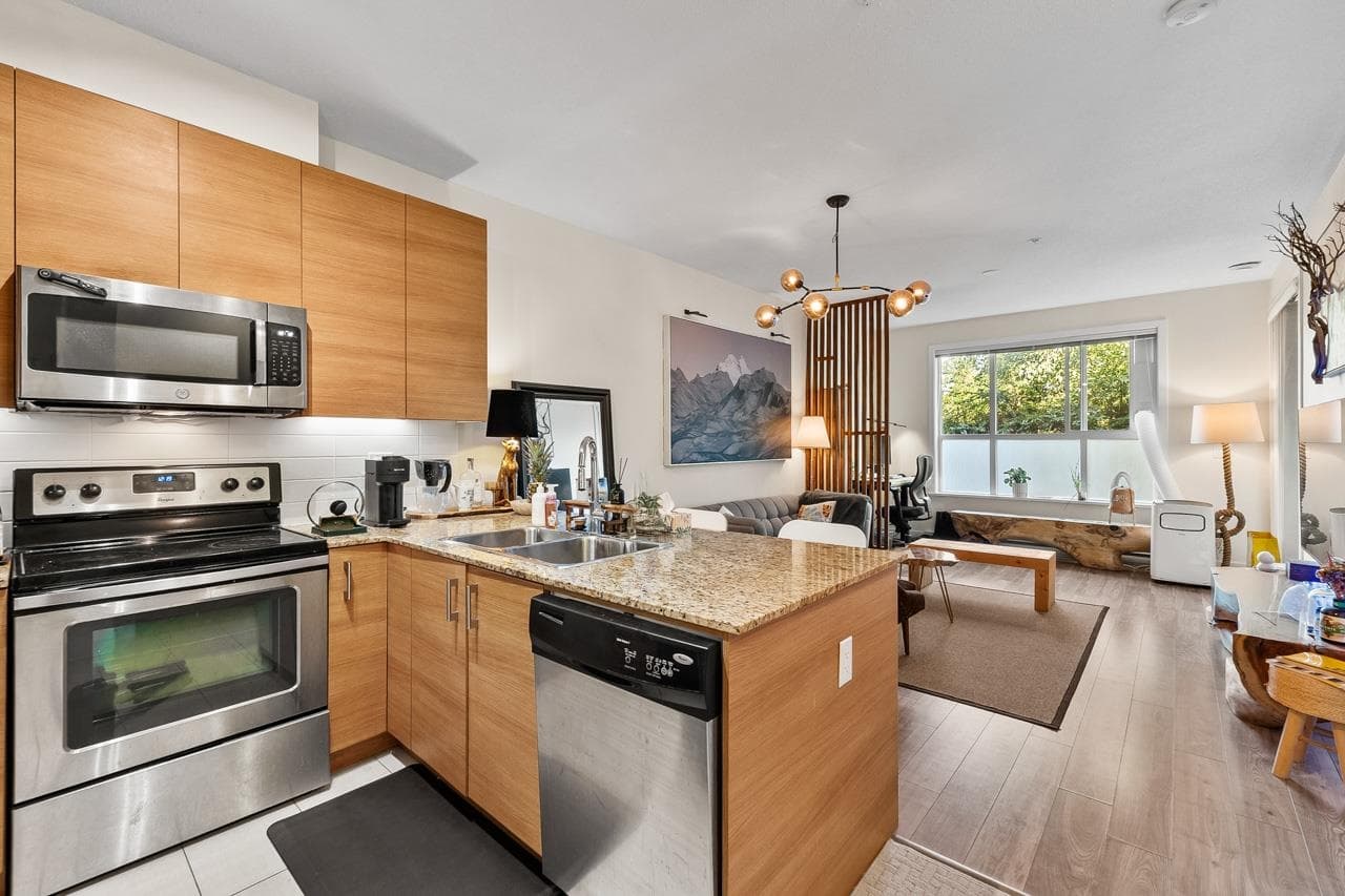 212 - 5788 Sidley Street, Burnaby, V5J 0E4 — photo 5