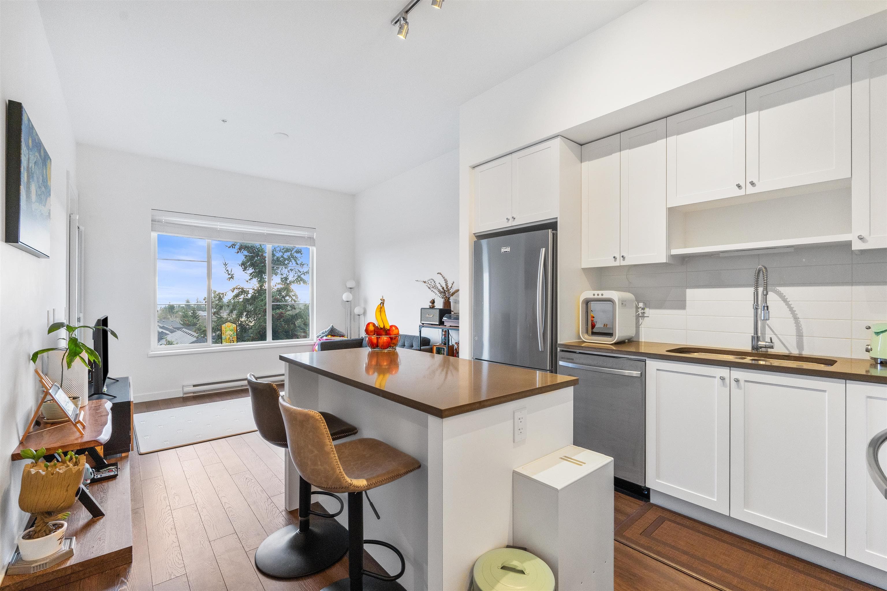 515 - 15835 85 Avenue, Surrey, V4N 6W6 — photo 3