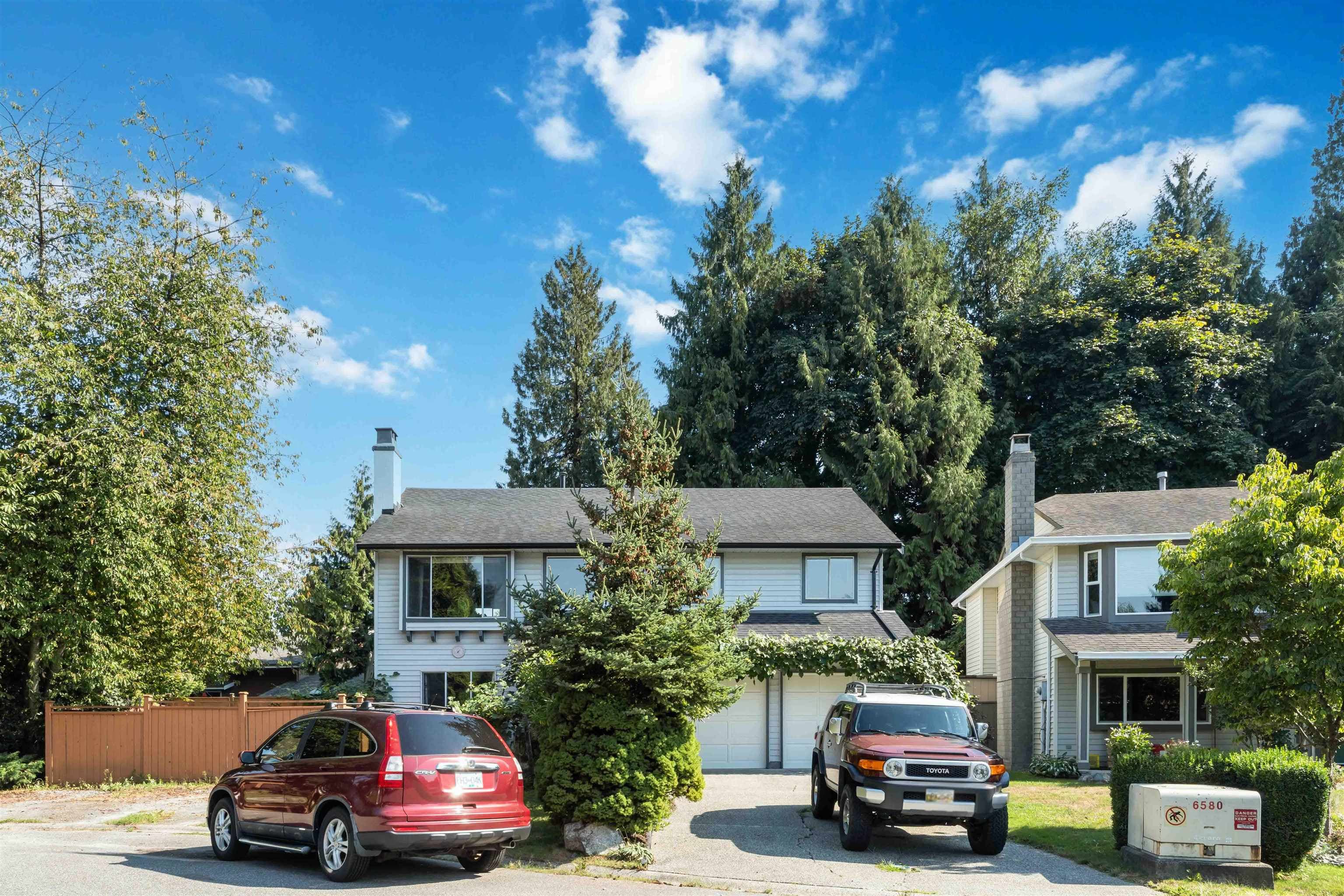 21064 Barker Avenue, Maple Ridge, V2X 8R6 — photo 2