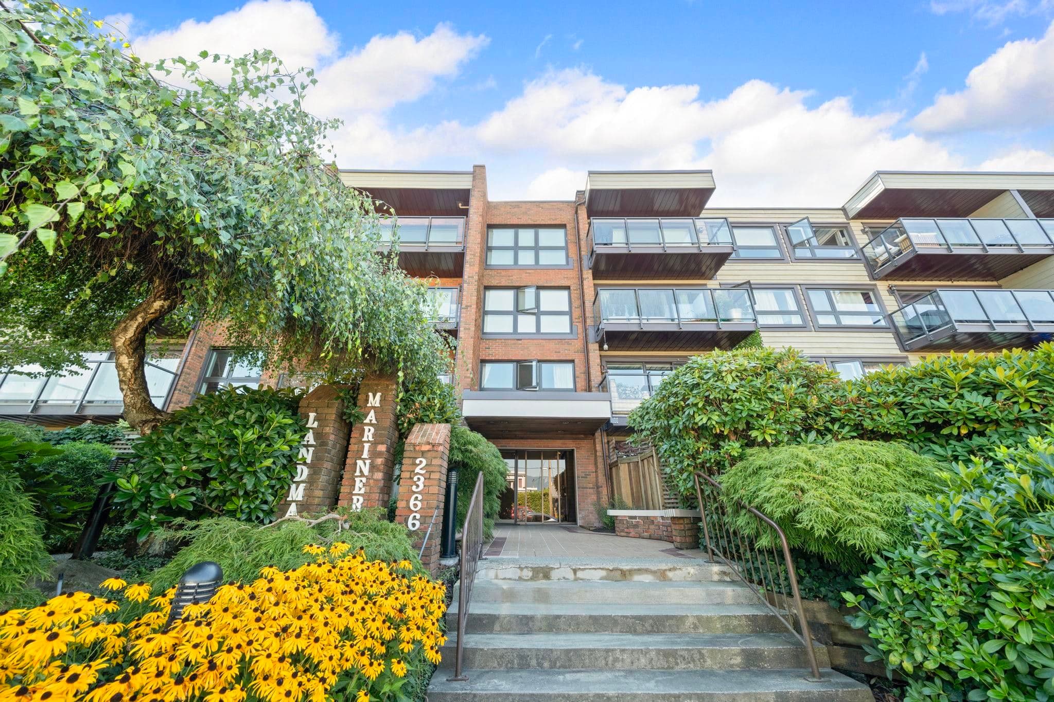 302 - 2366 Wall Street, Vancouver, V5L 4Y1 — photo 2