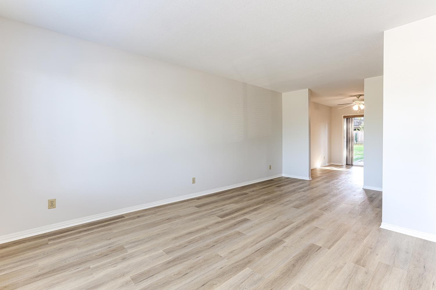 869 Blue Mountain Street, Coquitlam, V3J 4S9 — photo 5