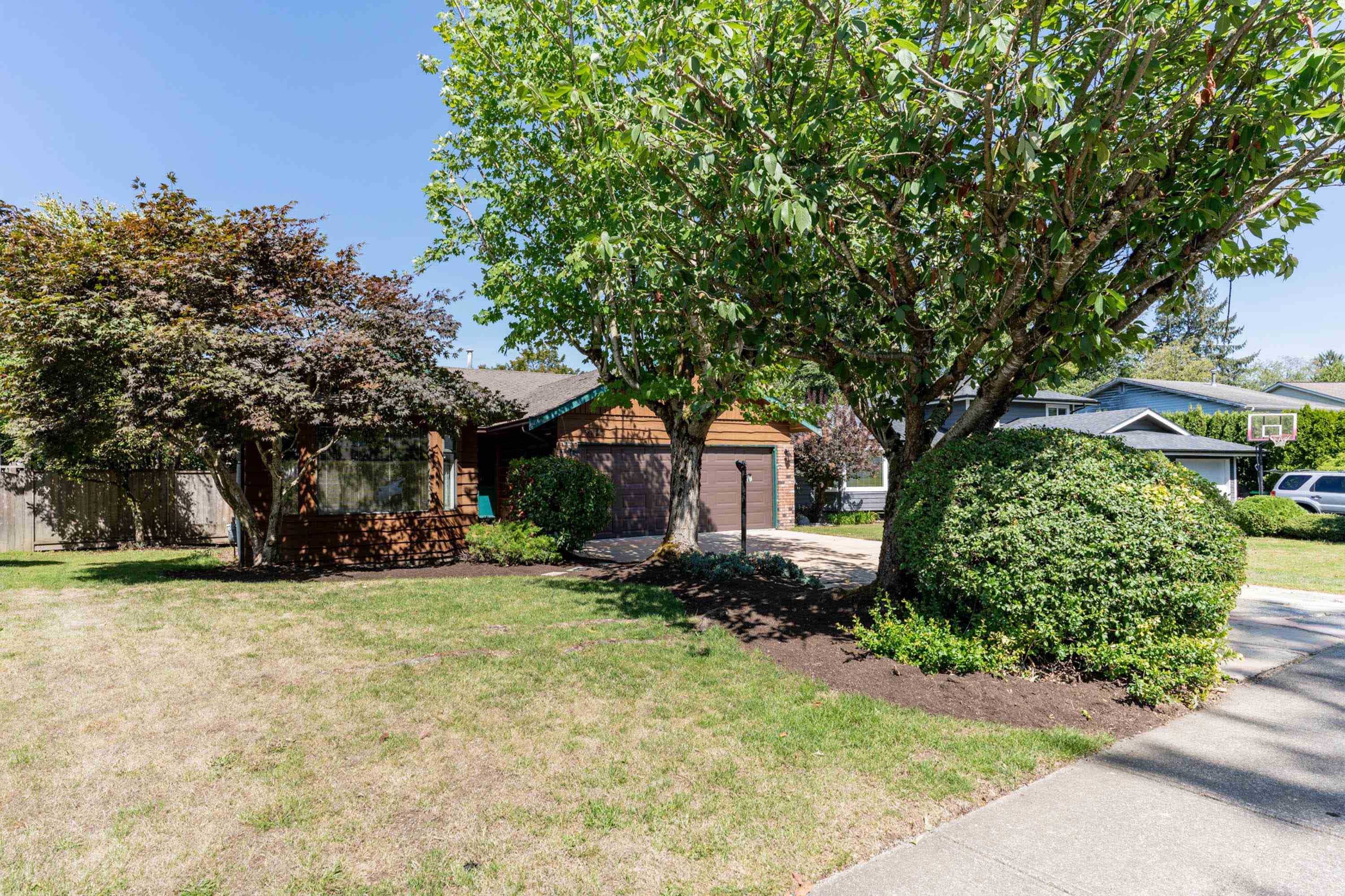 19725 50a Avenue, Langley, V3A 7L1 — photo 3