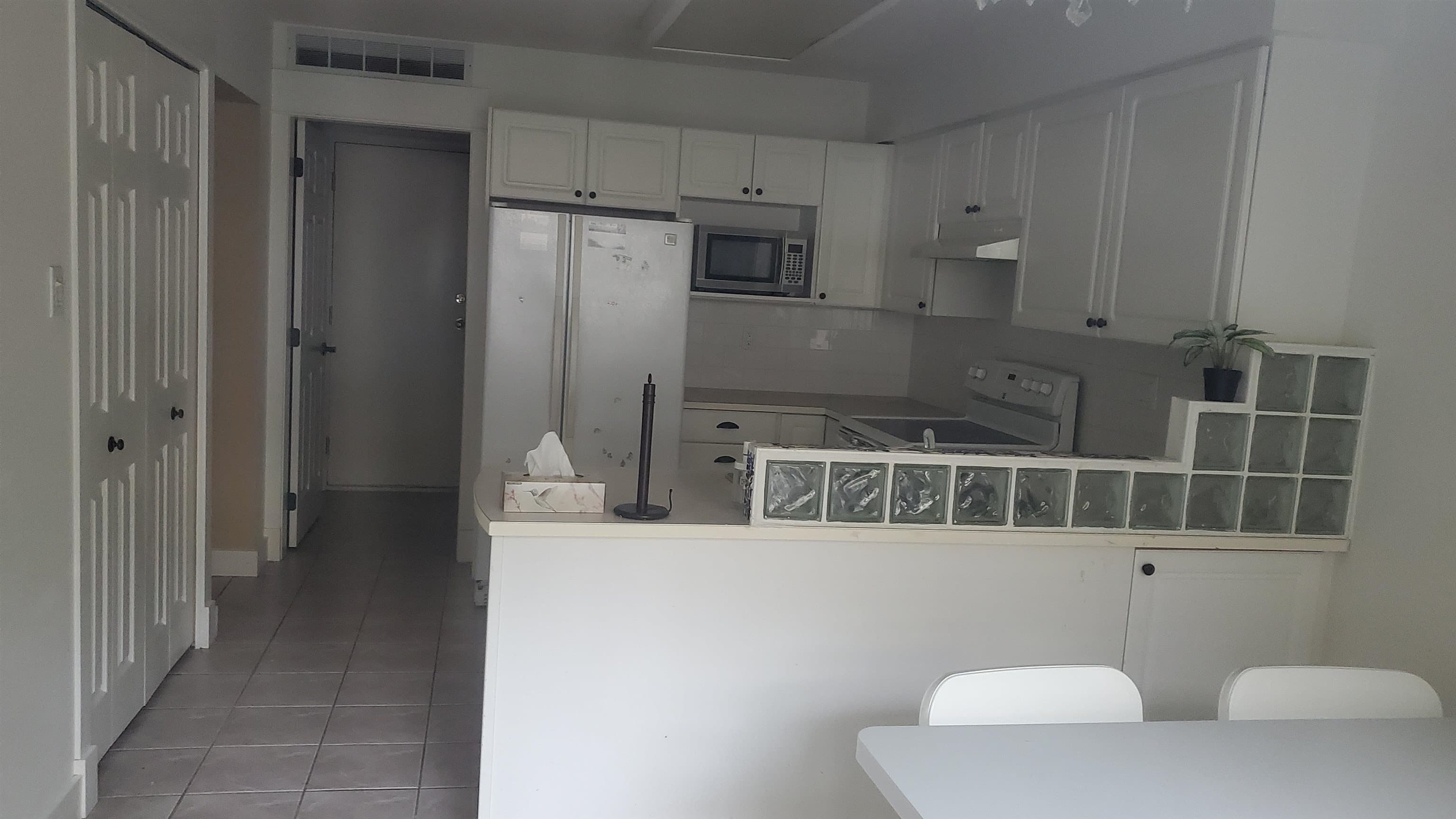 63 - 16318 82 Avenue, Surrey, V4N 0N9 — photo 2