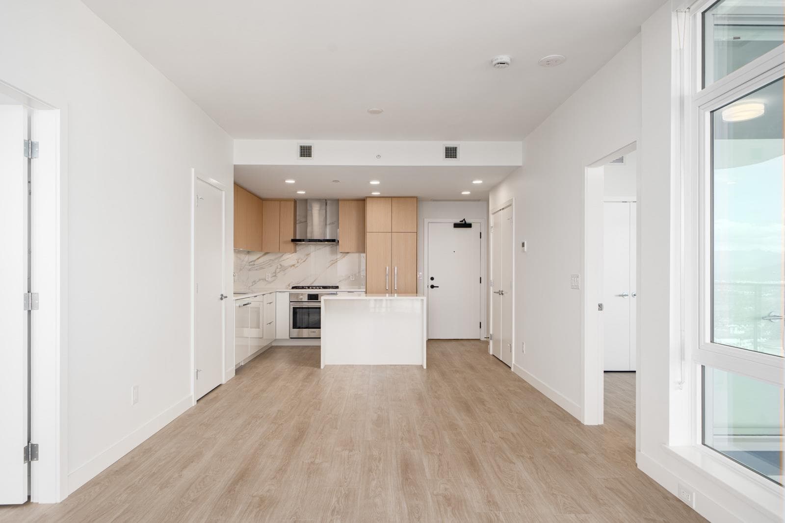 1402 - 4988 Bennett Street, Burnaby, V5H 0L1 — photo 5