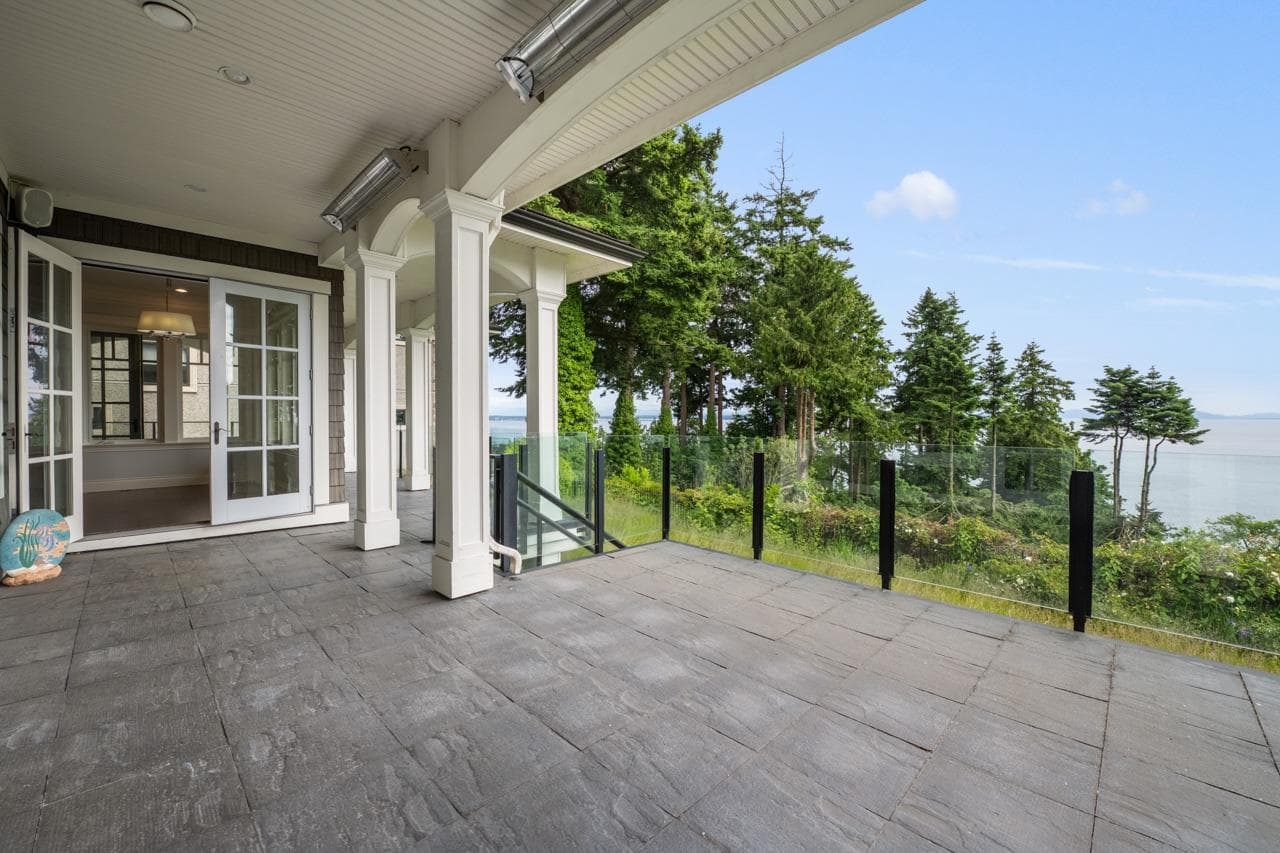 13922 Terry Road, White Rock, V4B 1A2 — photo 3