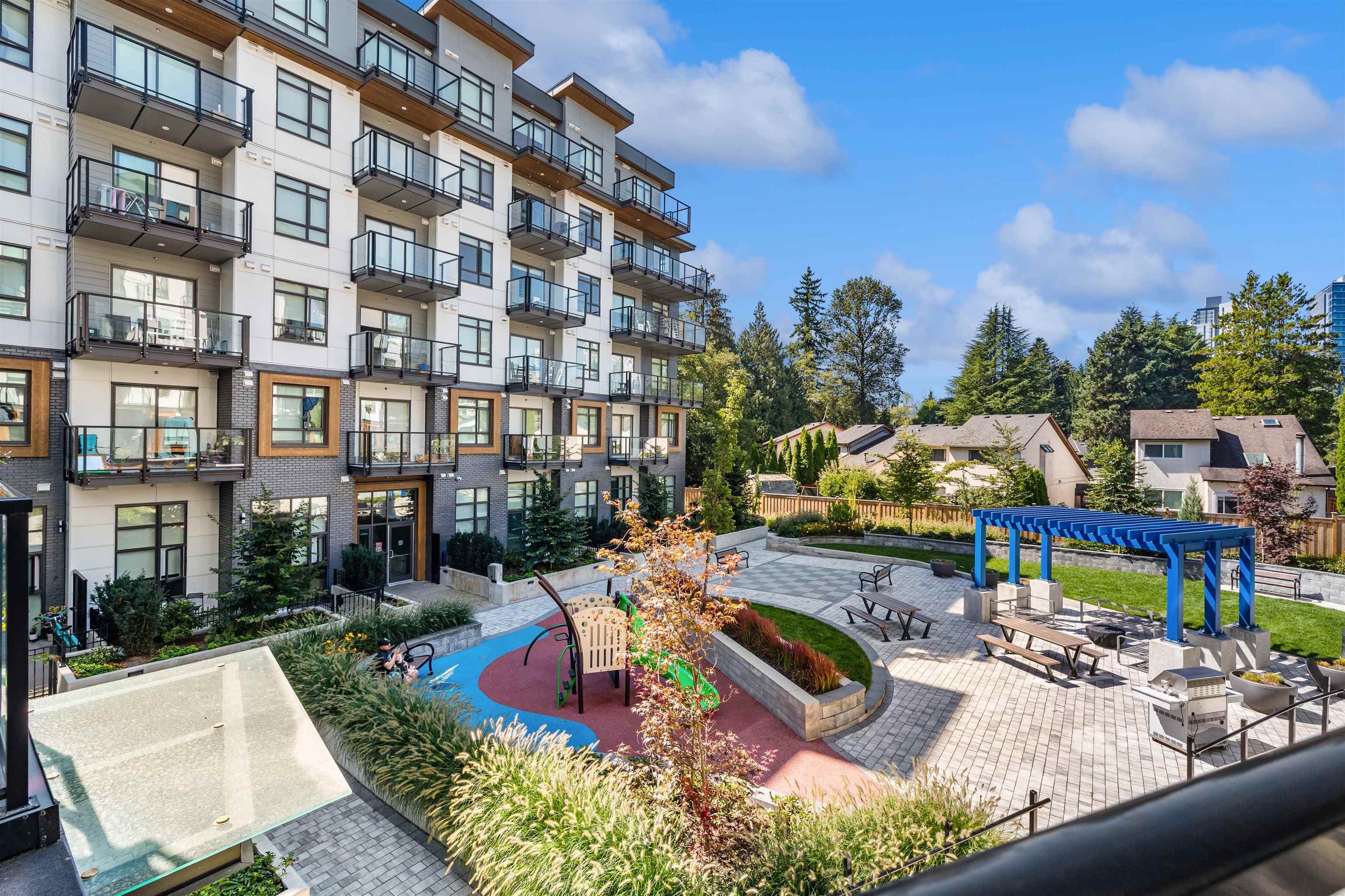 220 - 13968 Laurel Drive, Surrey