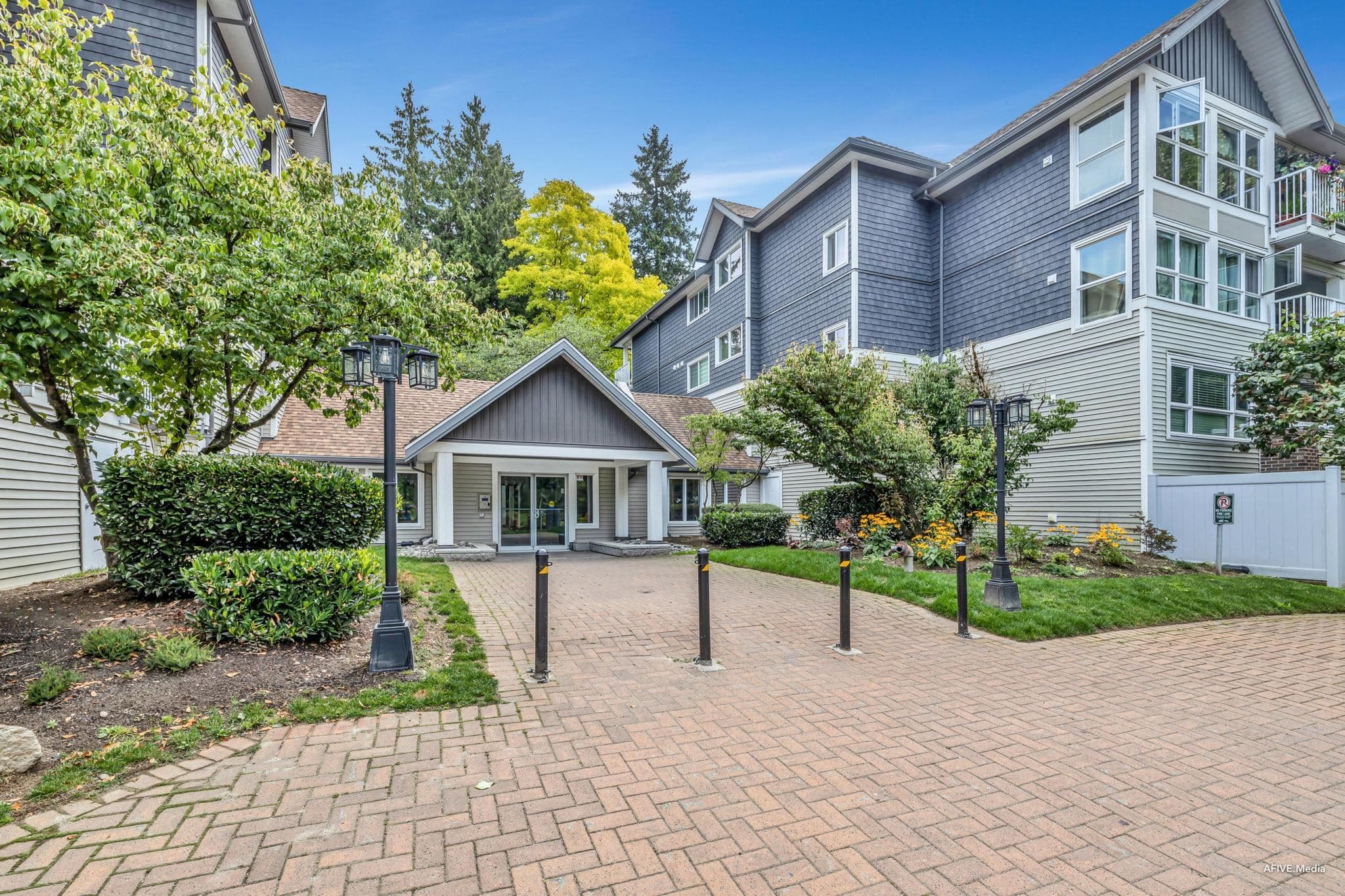 321 - 9688 148 Street, Surrey, V3R 0W2 — photo 2