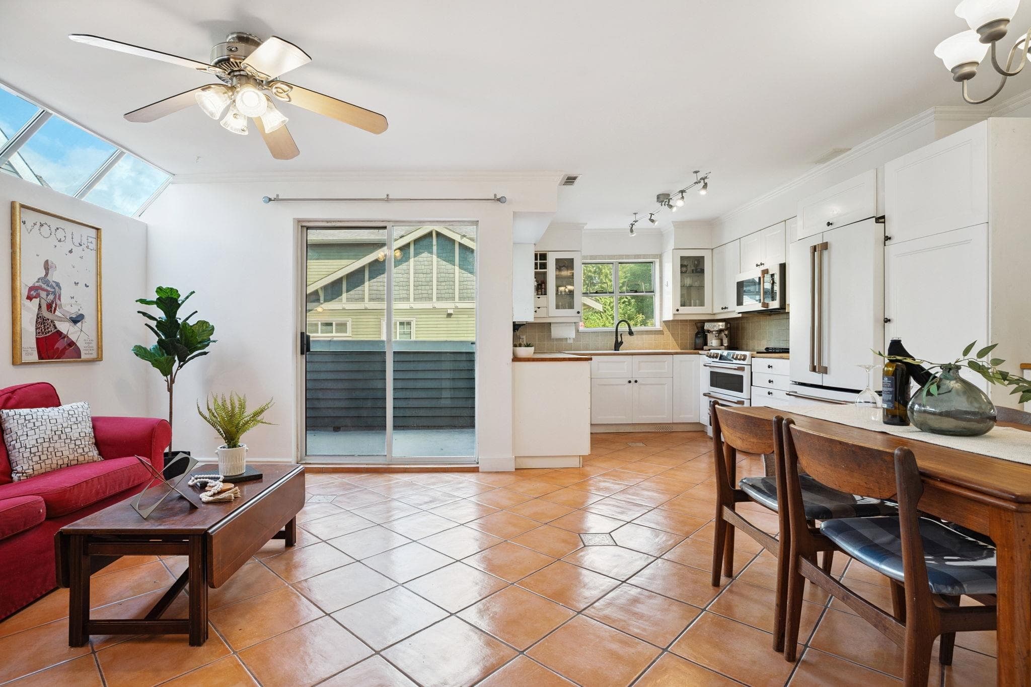 2 - 3347 Dewdney Trunk Road, Port Moody, V3H 2E4 — photo 1
