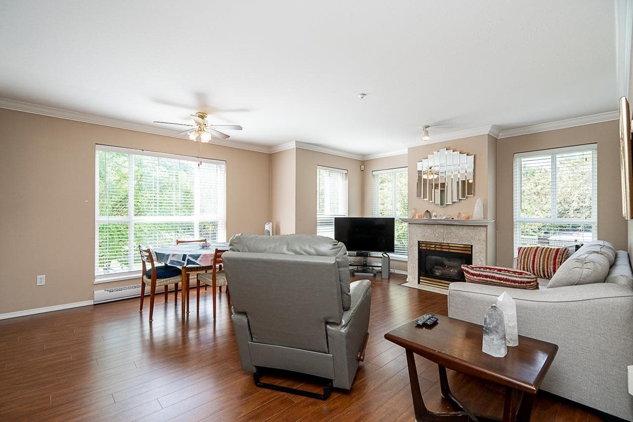 203 - 15885 84 Avenue, Surrey, V4N 0W7 — photo 1